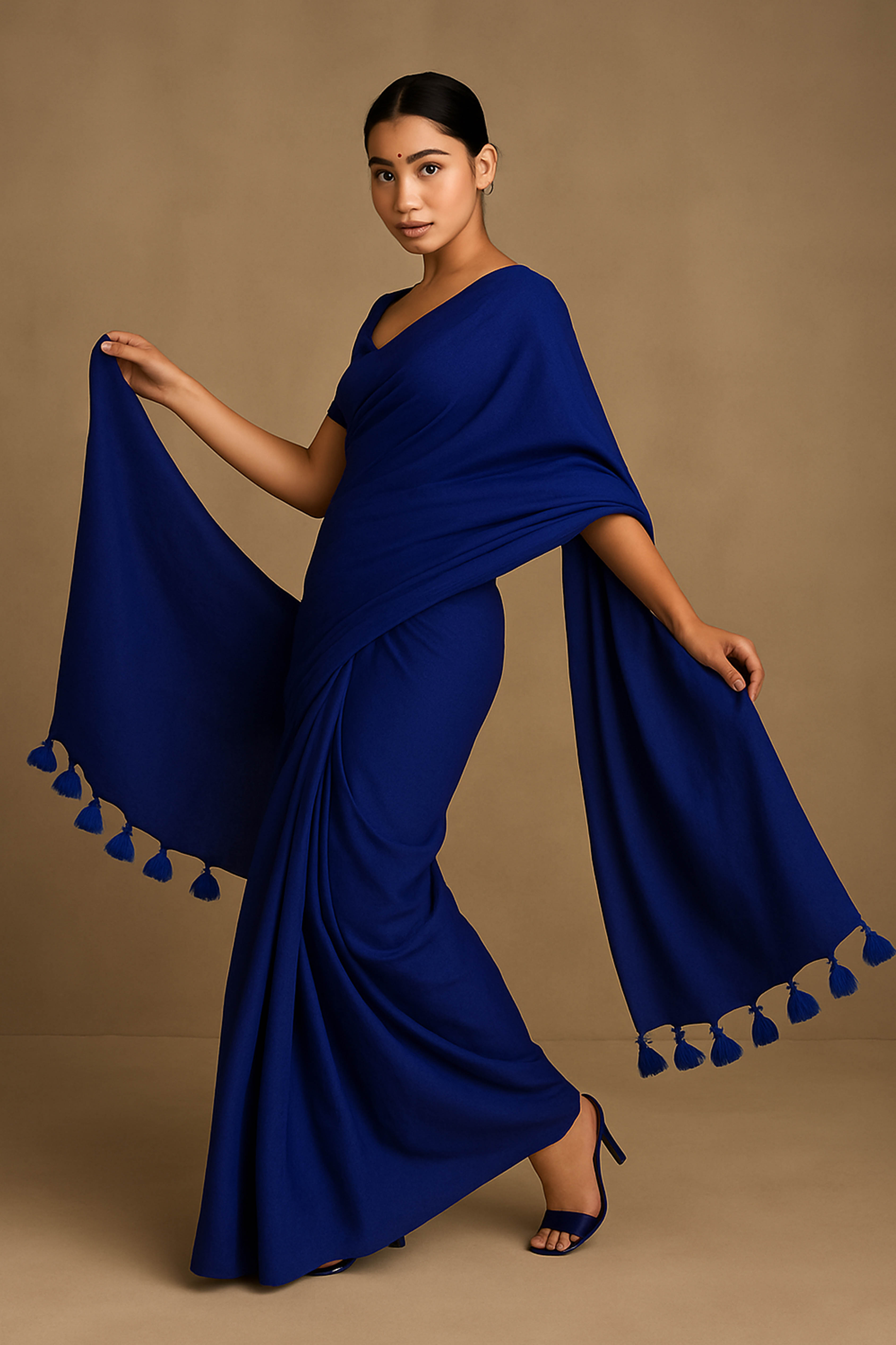 Pure Cotton Navy Blue Saree with Tassels & Blouse Piece