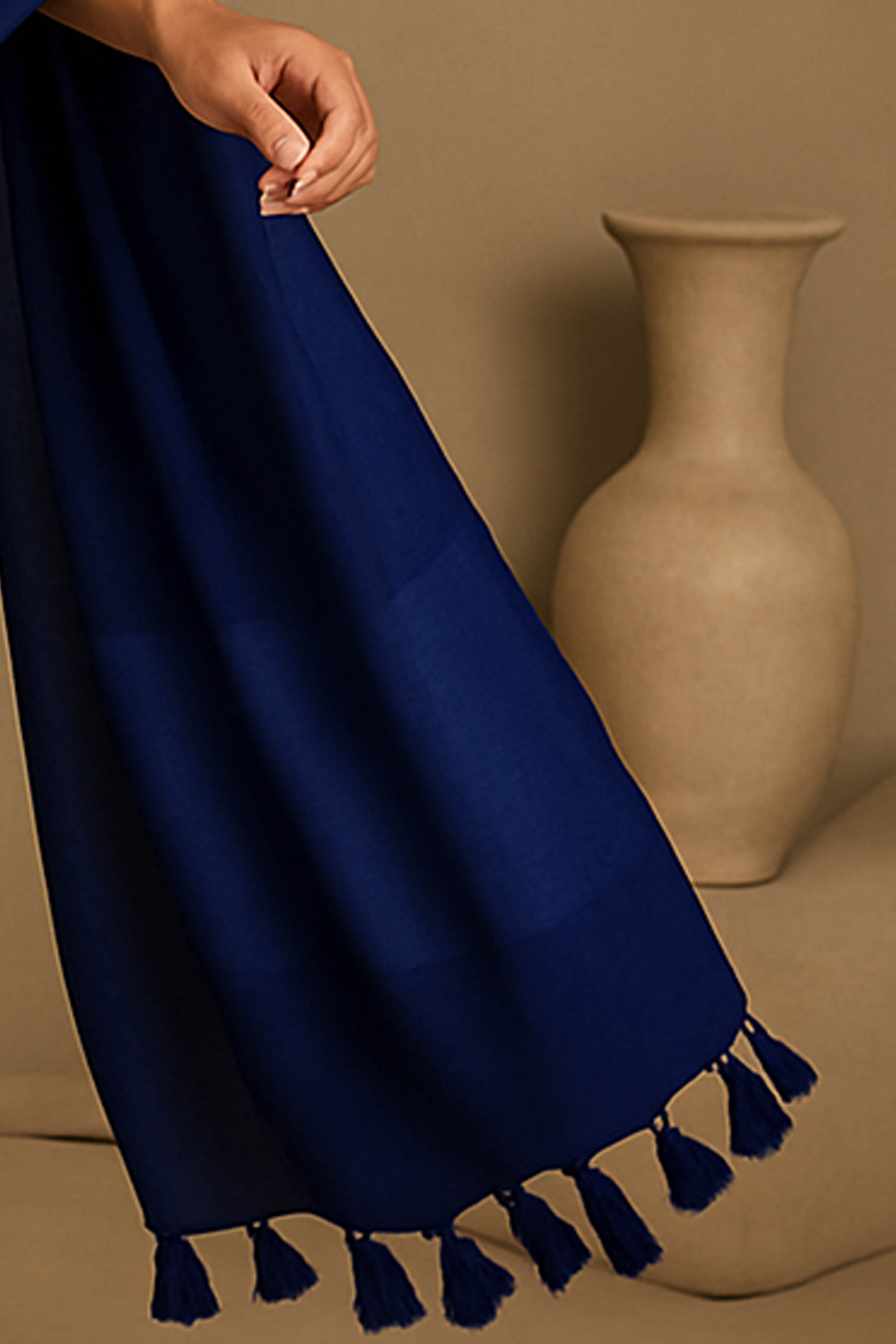 Pure Cotton Navy Blue Saree with Tassels & Blouse Piece