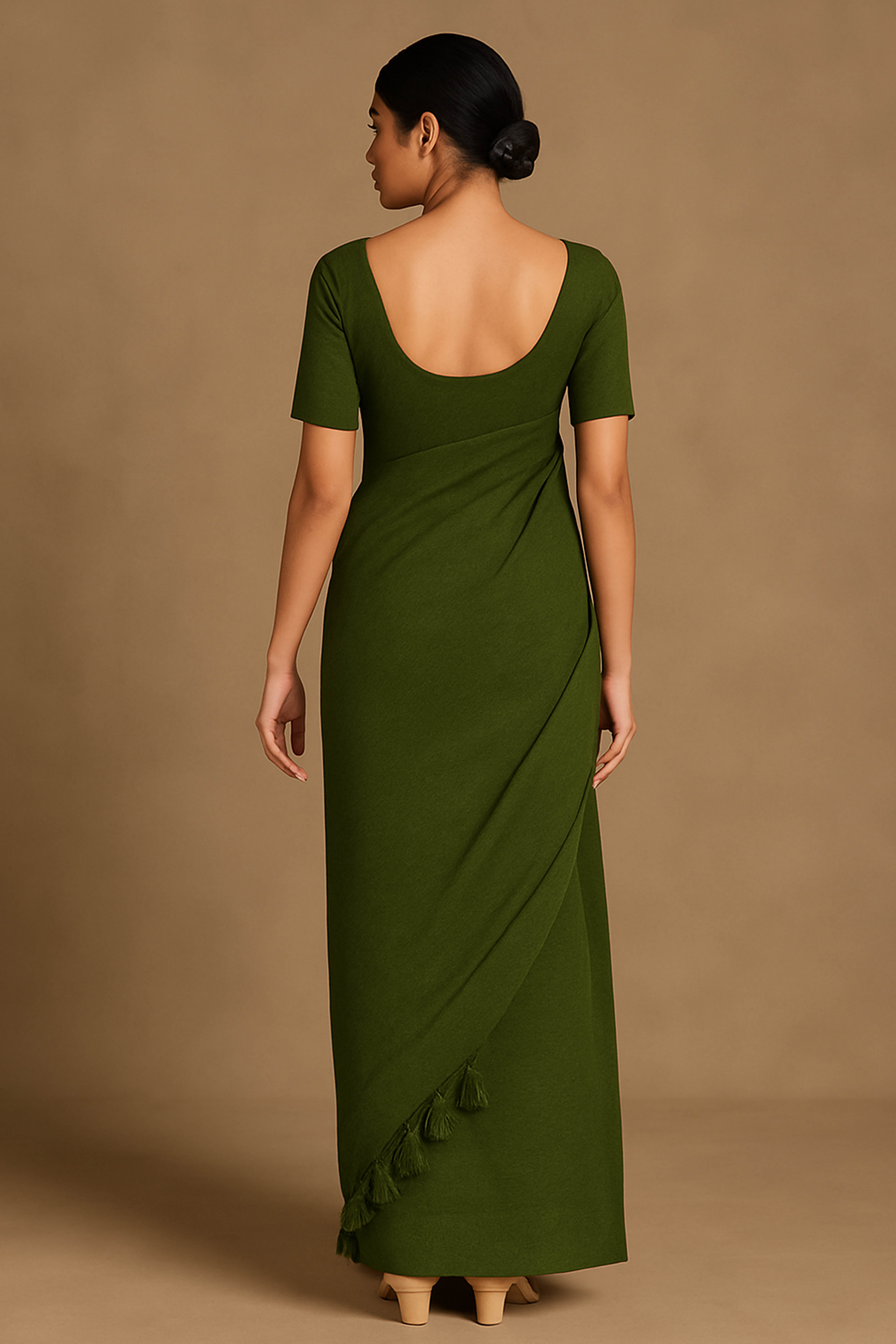 Pure Cotton Dark Green Saree with Tassels & Blouse Piece