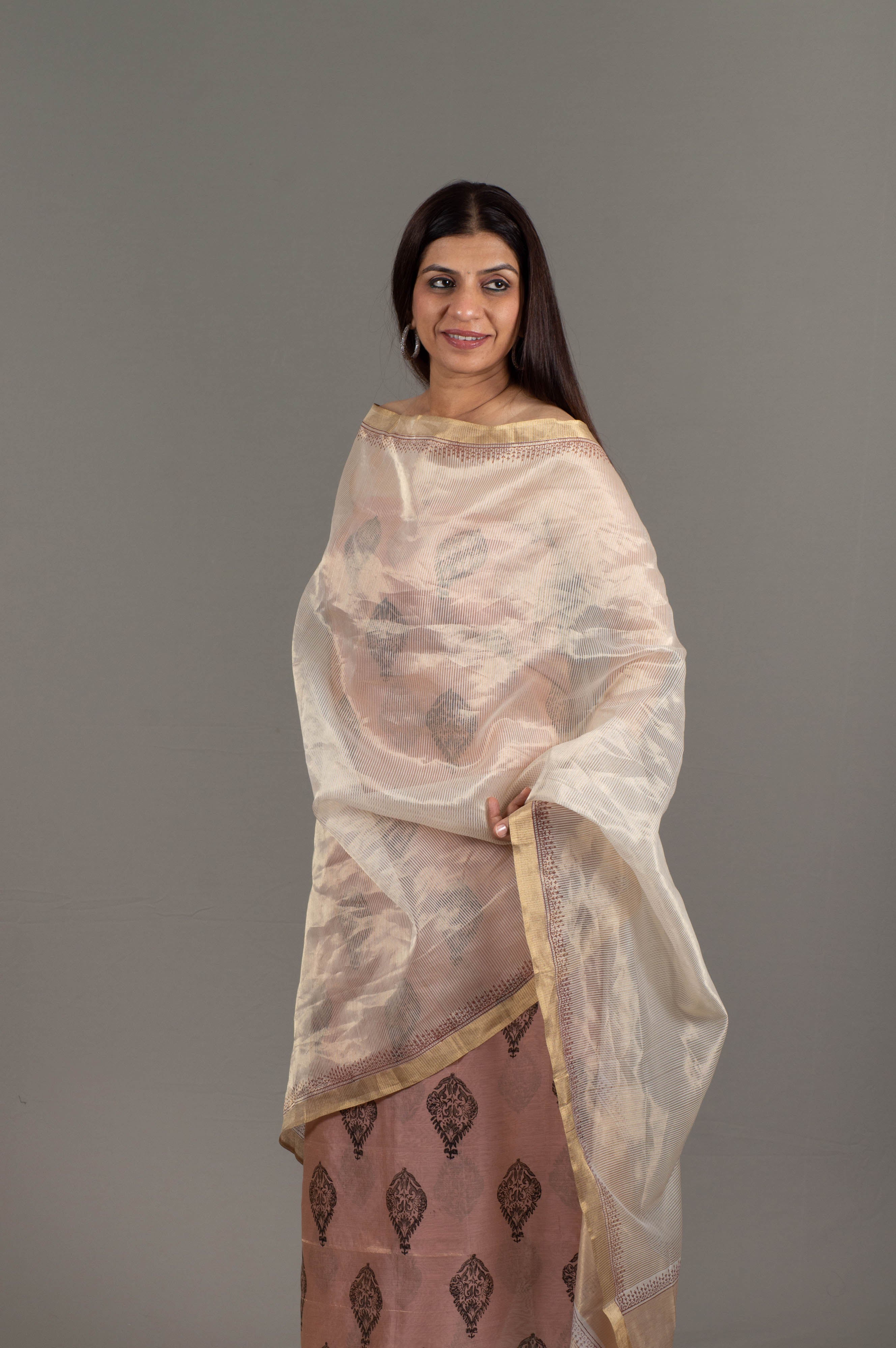 Jharna Tissue Cotton Silk Maheshwari Unstitched Suit Set in Light Onion Pink & Light Grey - Indian Handloomz