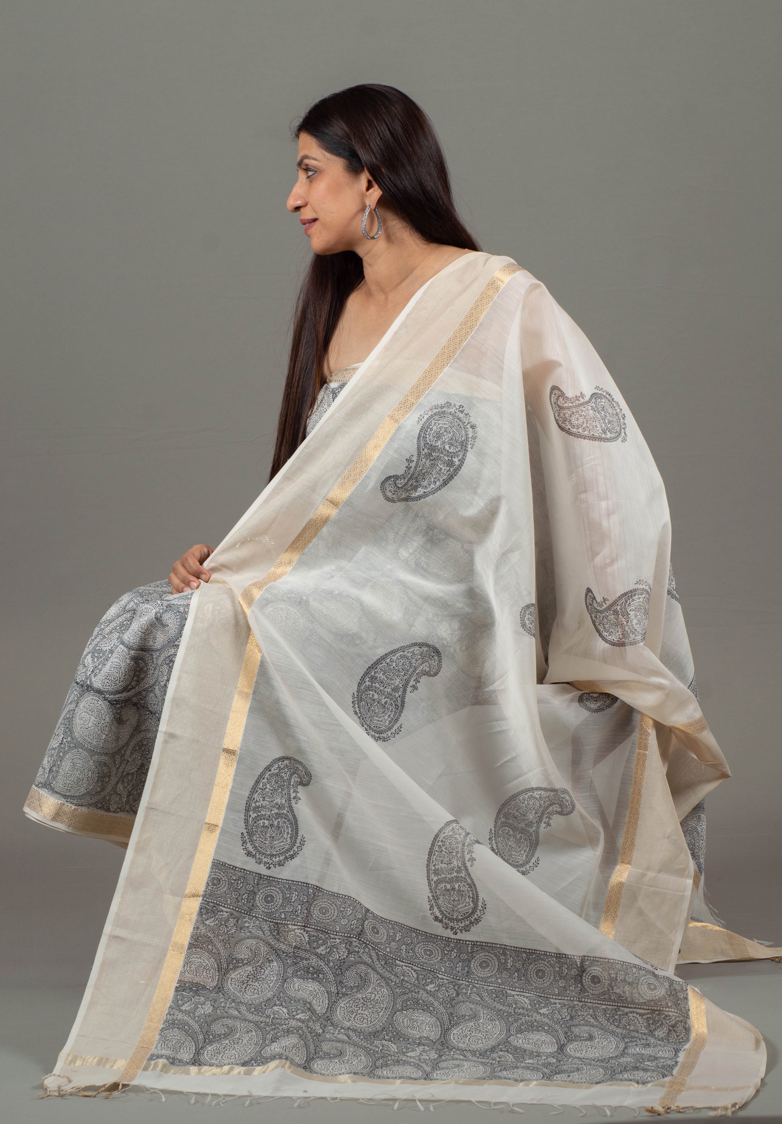 Keshavi Tissue Cotton Silk Maheshwari Unstitched Suit Set in Off-white & Light Ash Grey Shades - Indian Handloomz