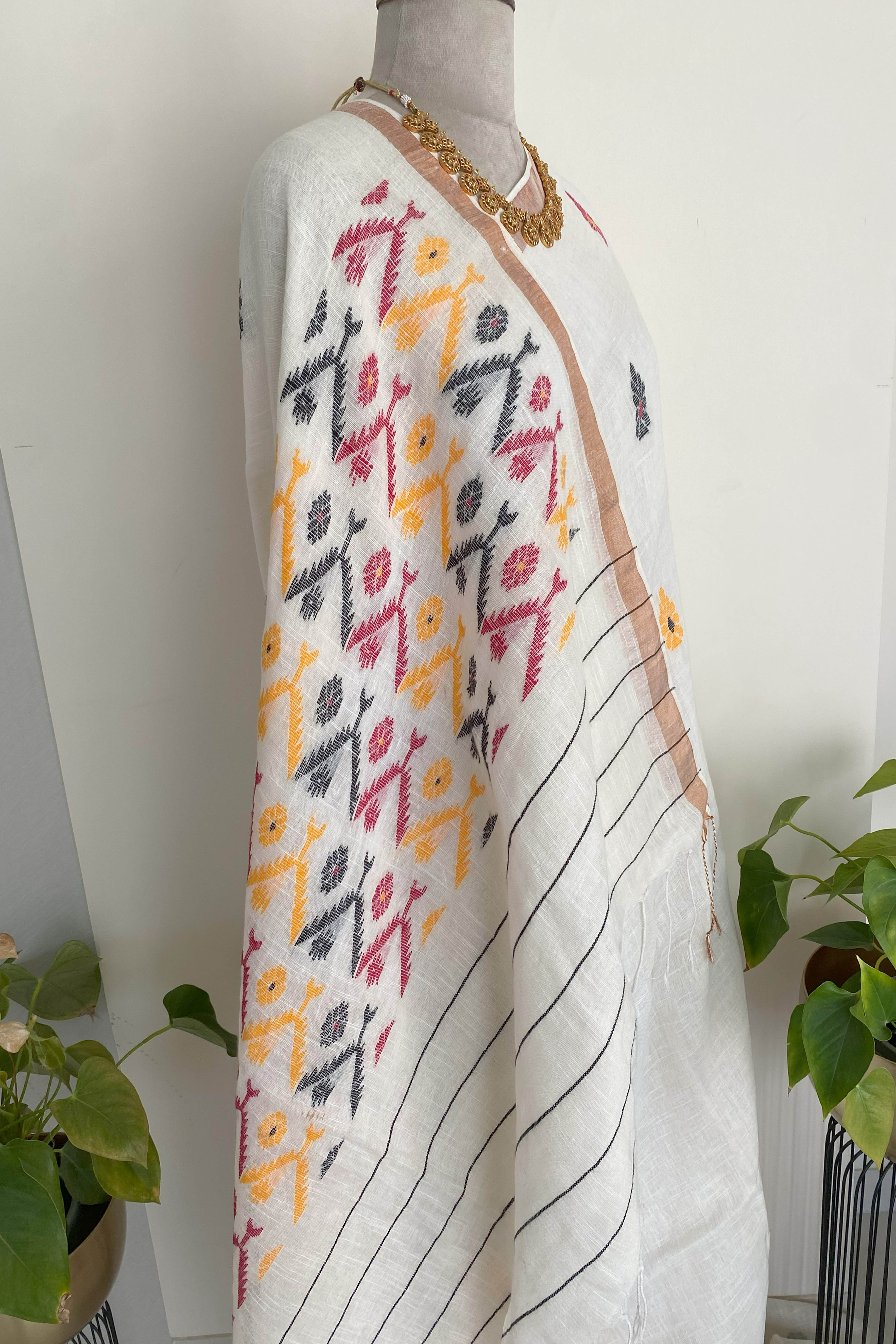 Pearl White Cotton Linen Jamdani Saree