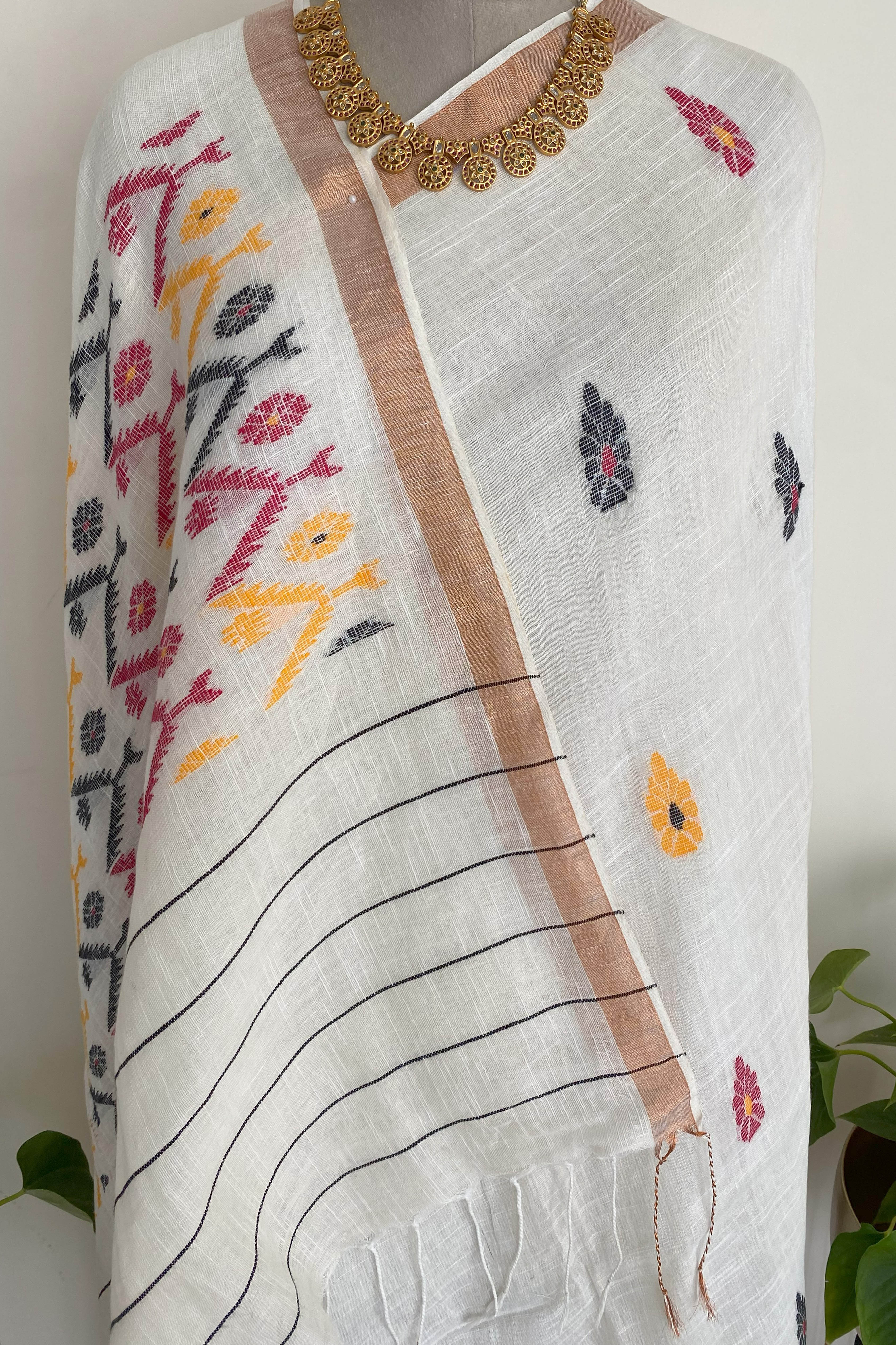Pearl White Cotton Linen Jamdani Saree