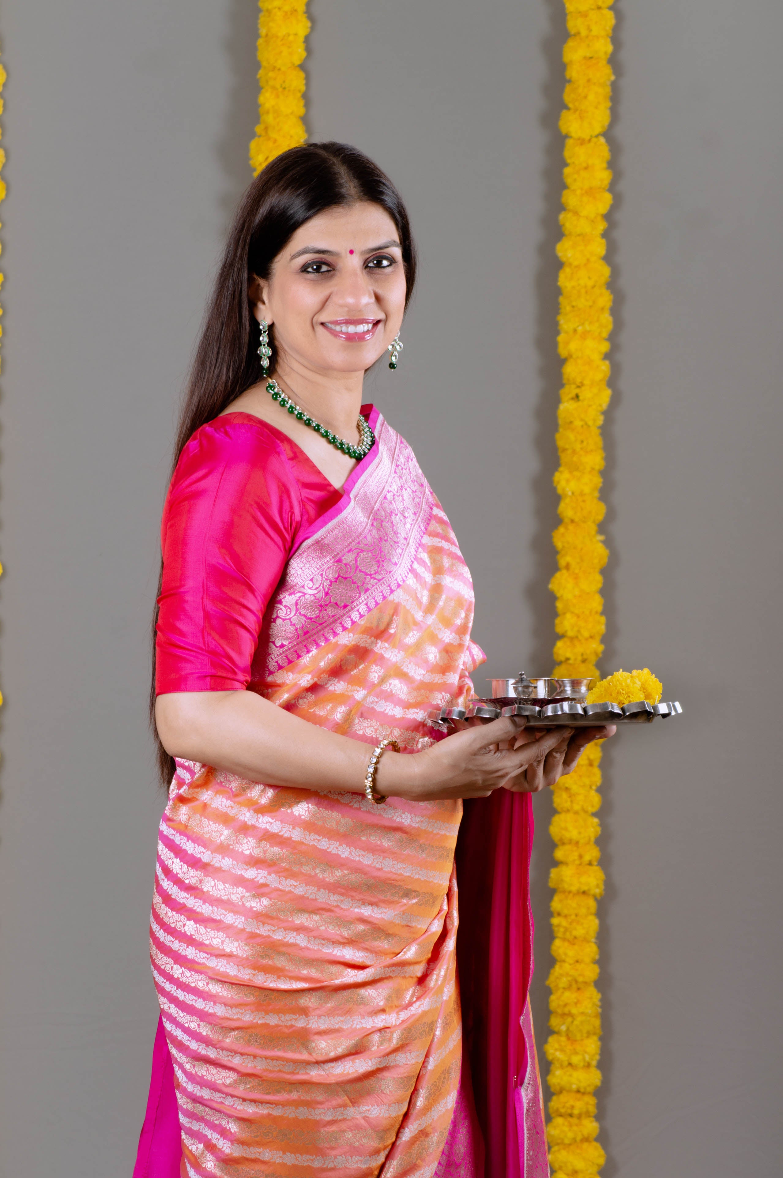 Surbhi Pure Banarasi Katan Silk Saree in Ombre of Light Orange, Dark Pink with Golden Sheen - Indian Handloomz