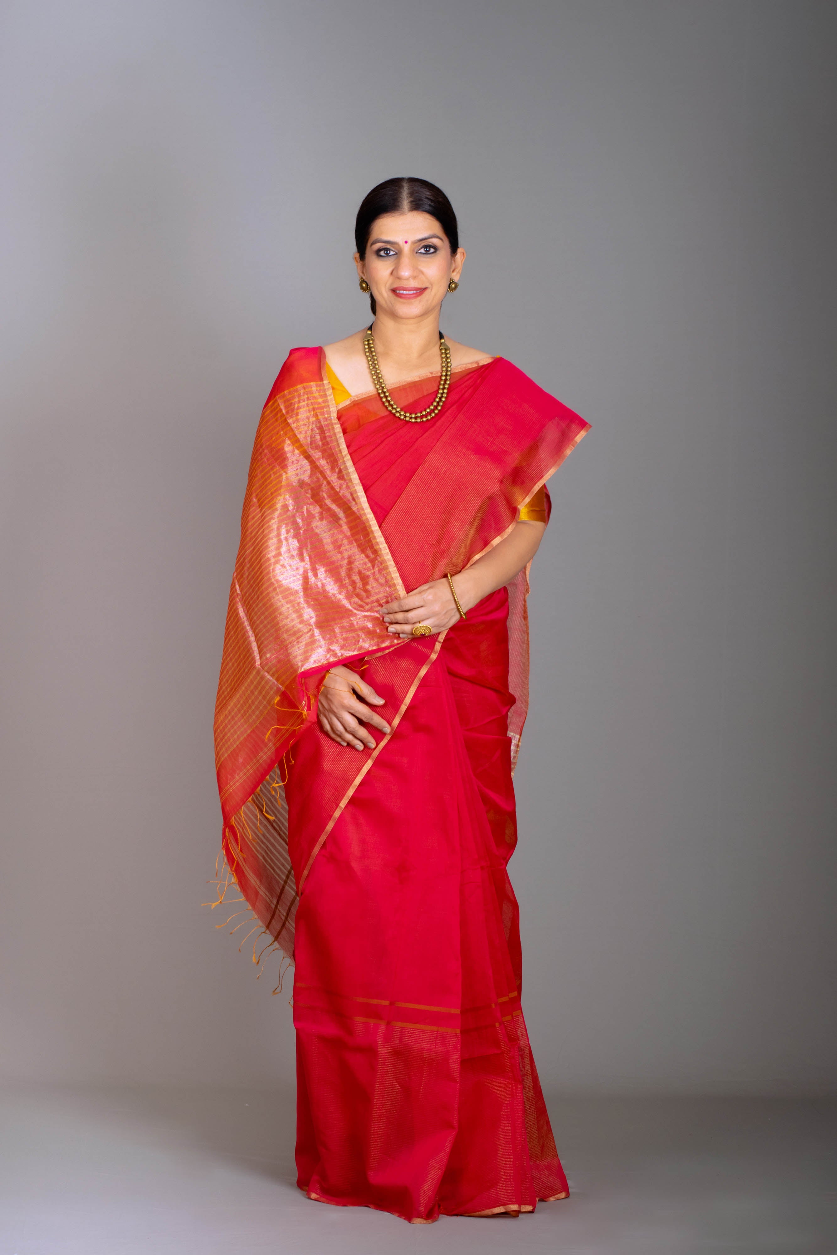 Maya Maheshwari Silk Cotton Saree in Rose Red & Gold Colour - Indian Handloomz