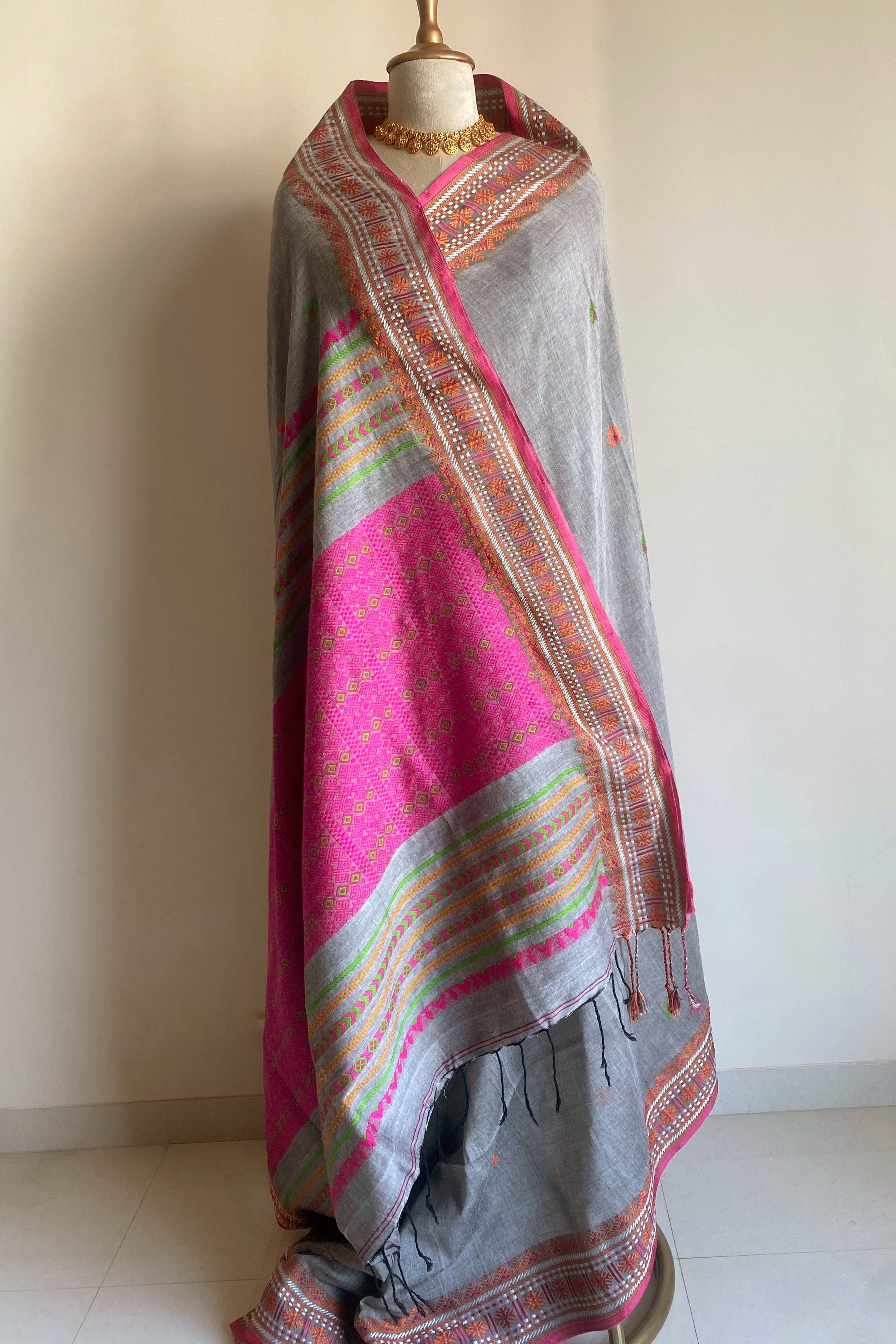 Rashmita Jamdani Assam Cotton Saree in Grey, Pink and Green Colour - Indian Handloomz