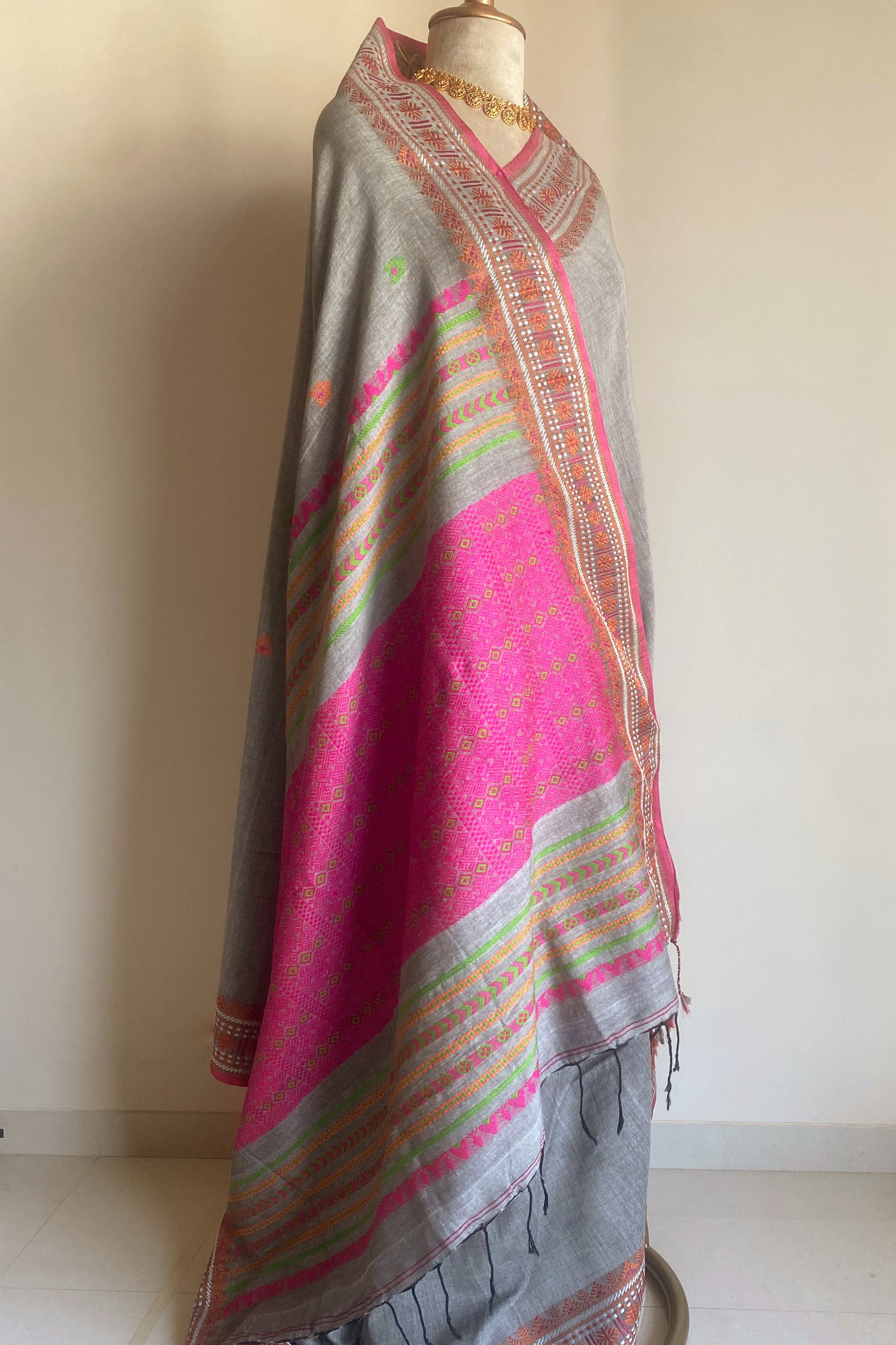 Rashmita Jamdani Assam Cotton Saree in Grey, Pink and Green Colour - Indian Handloomz