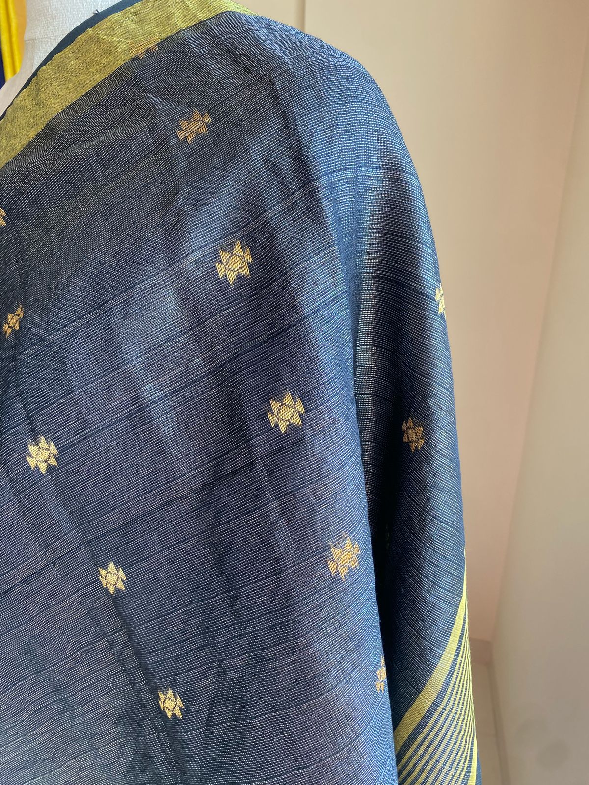 Ashley Tissue Cotton Jamdani Saree - Indian Handloomz