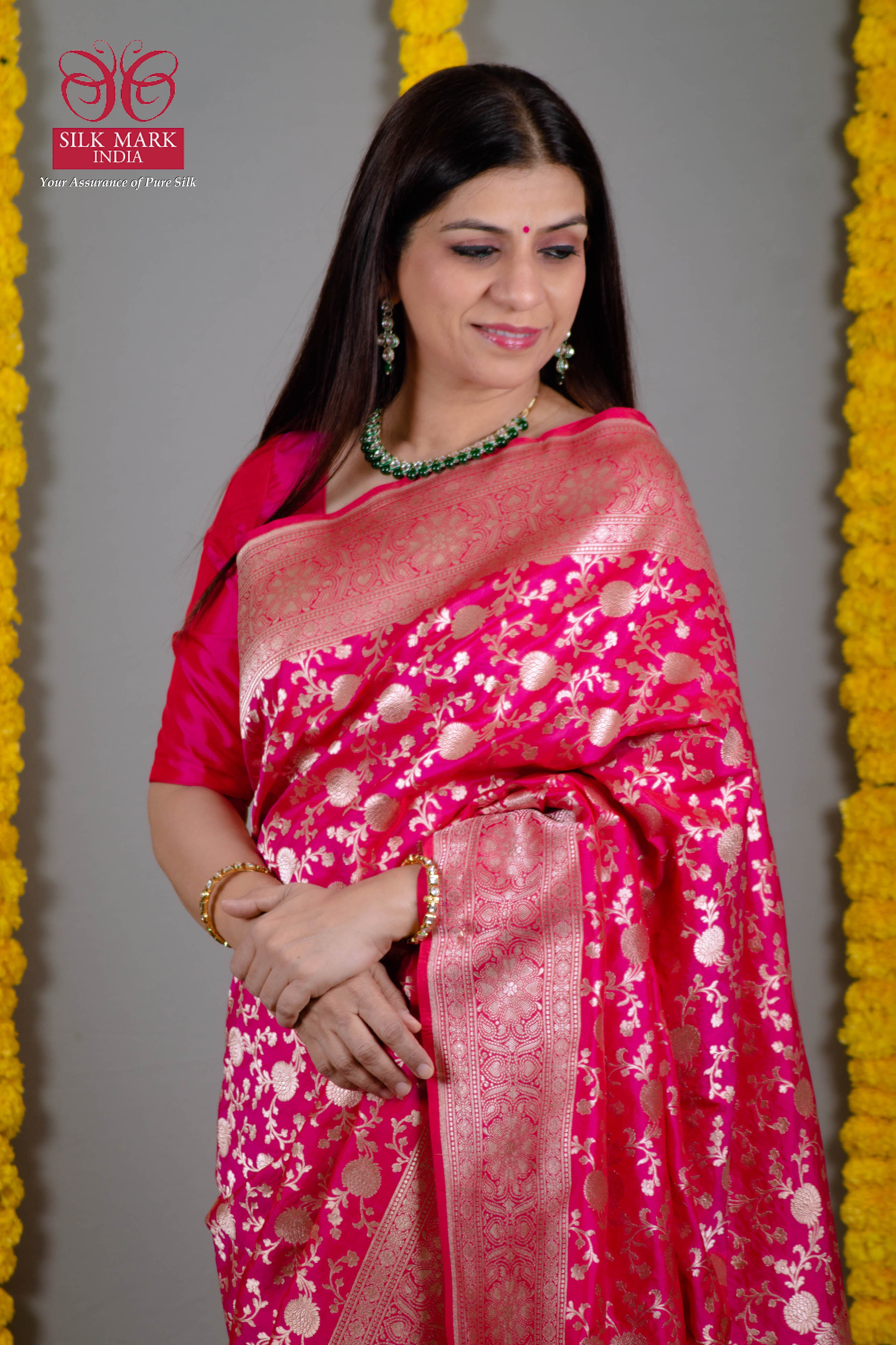 Shriya Pure Banarasi Katan Silk Saree in Dark Rani Shade of Pink (Fuchsia) Colour - Indian Handloomz