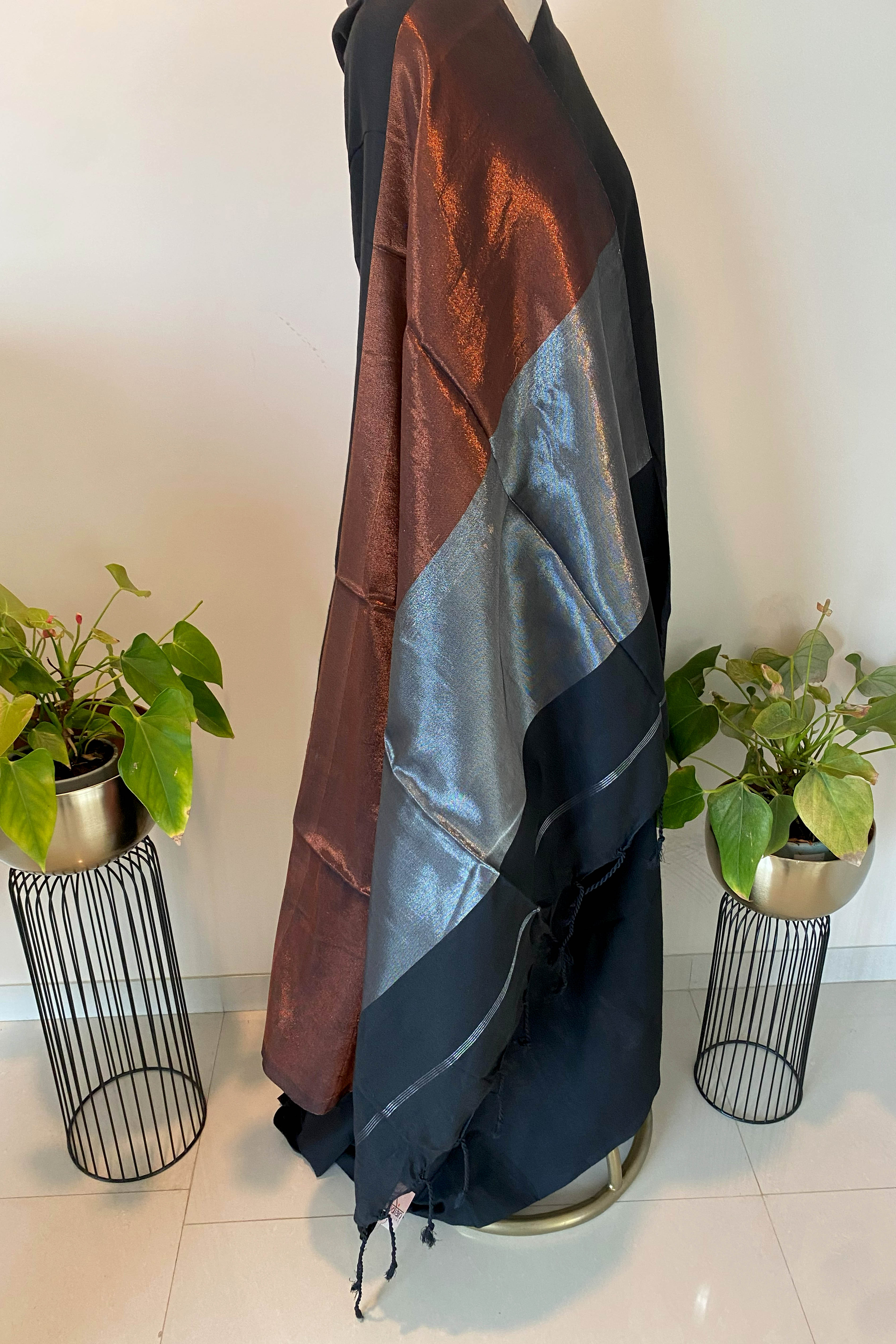 Black Cotton Saree with Zari Pallu - Indian Handloomz