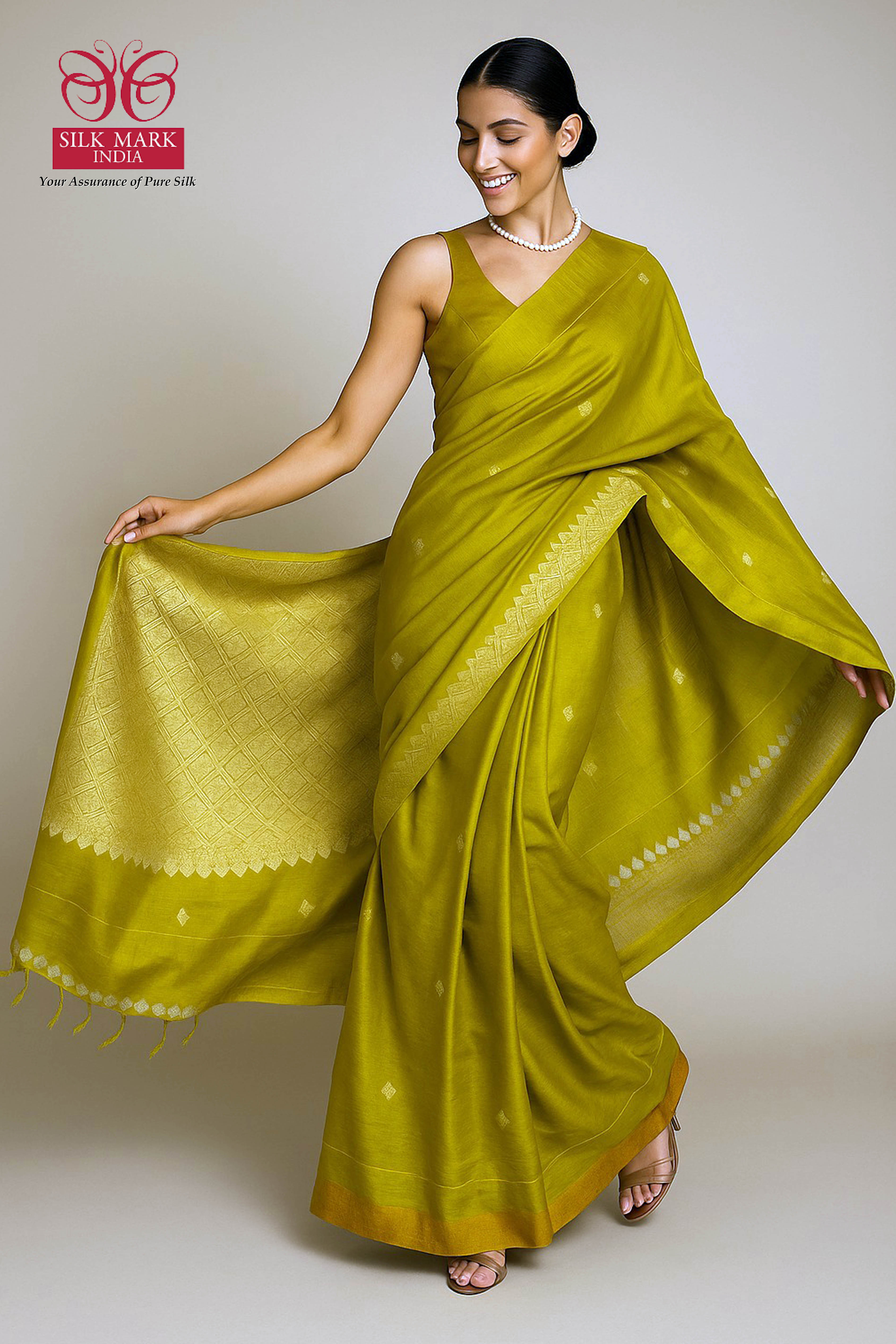 Greenish Golden Yellow Pure Mashru Silk Saree - Indian Handloomz