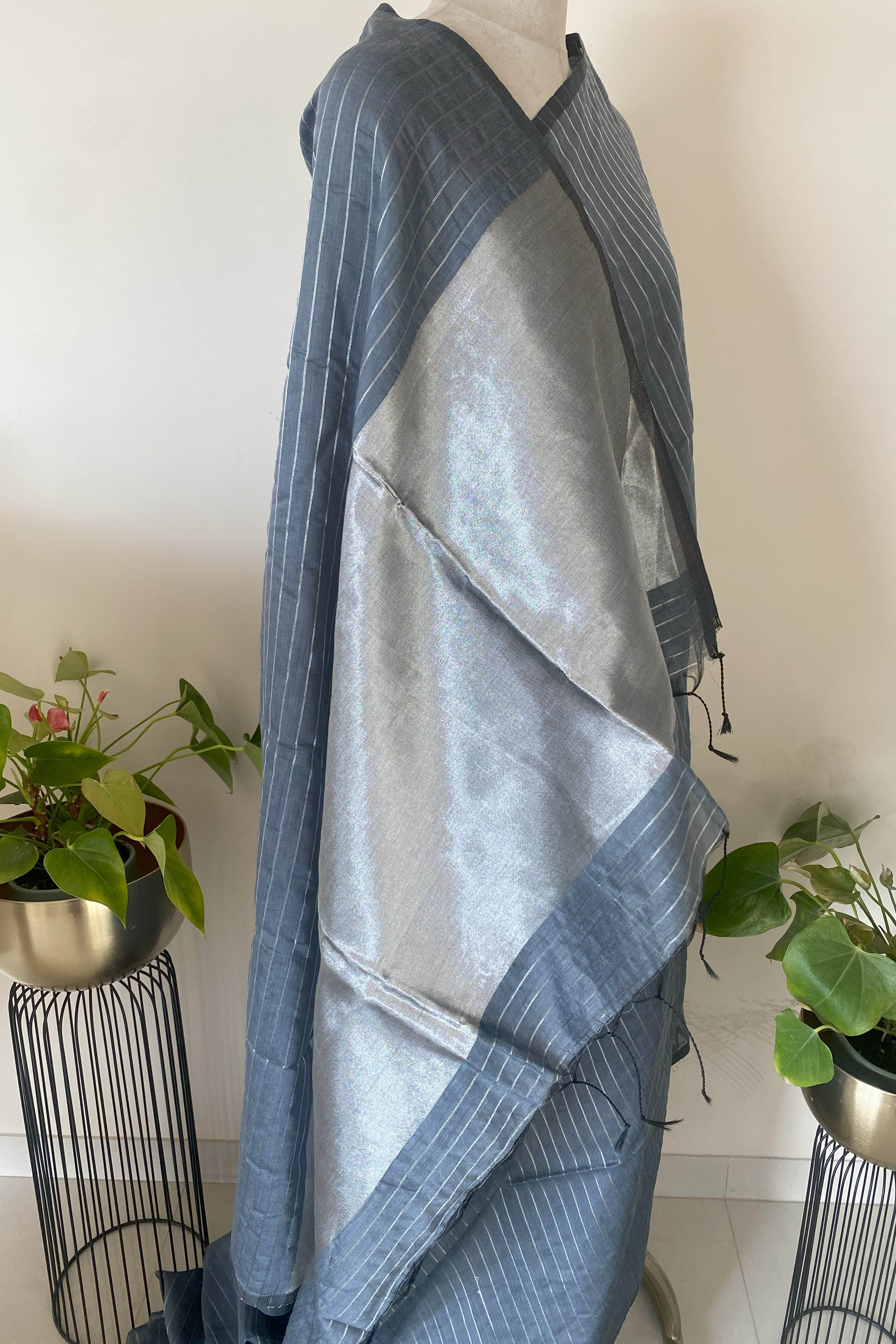 Grey & Silver Jamdani Cotton Saree - Indian Handloomz