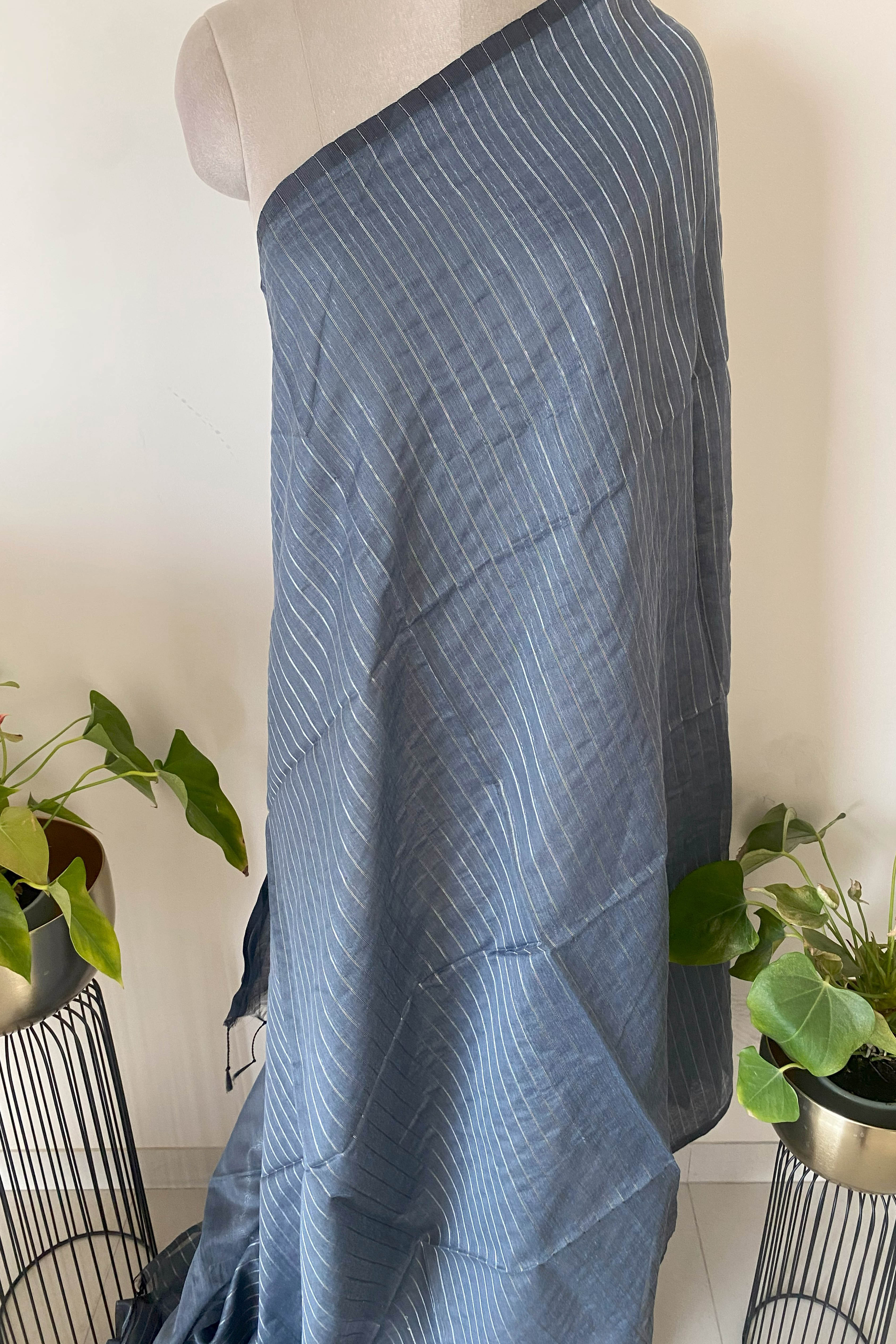 Grey & Silver Jamdani Cotton Saree - Indian Handloomz