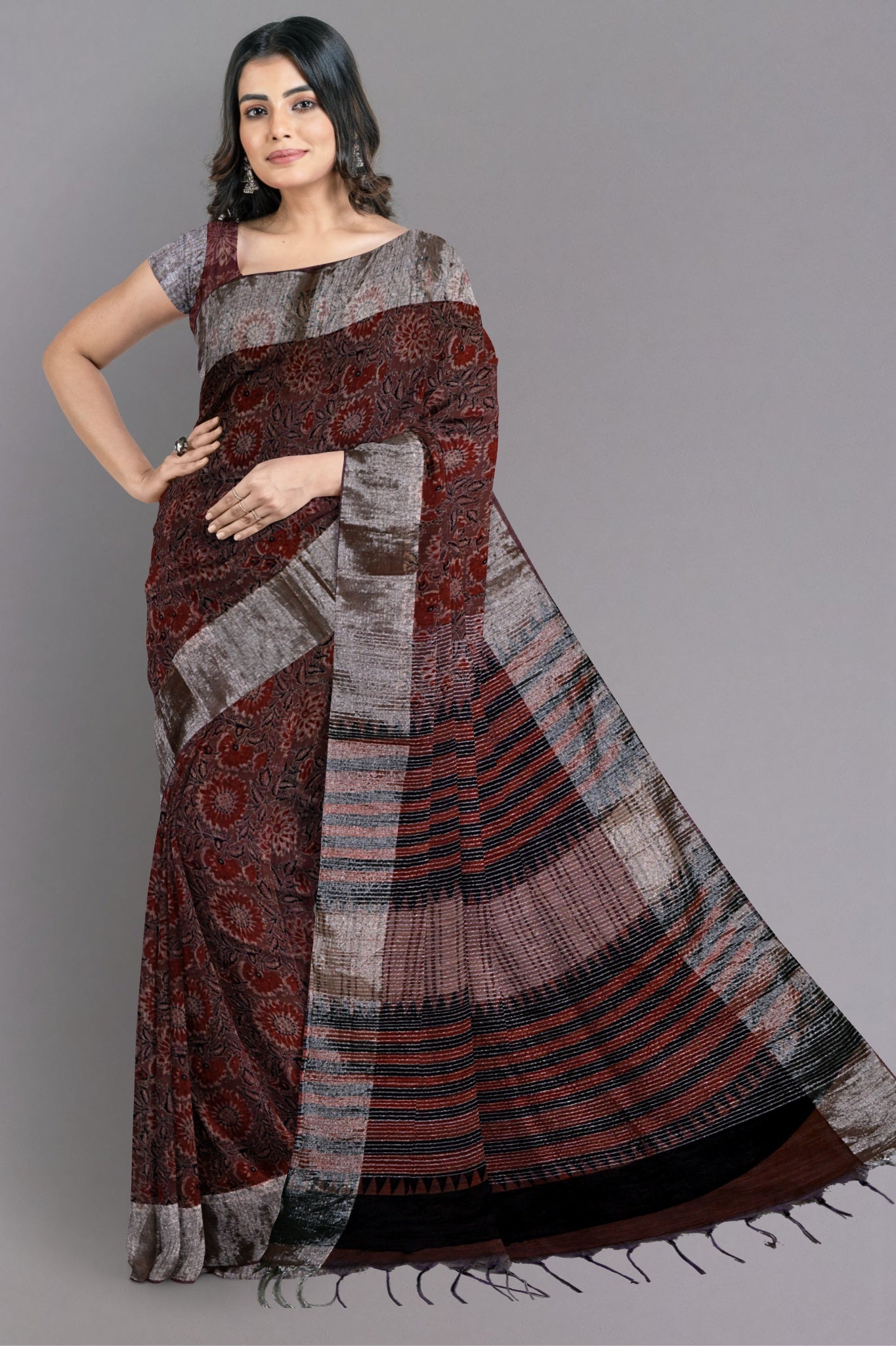 Kriti Cotton Silk Maheshwari Saree in Burgundy Colour with Zari Border - Indian Handloomz