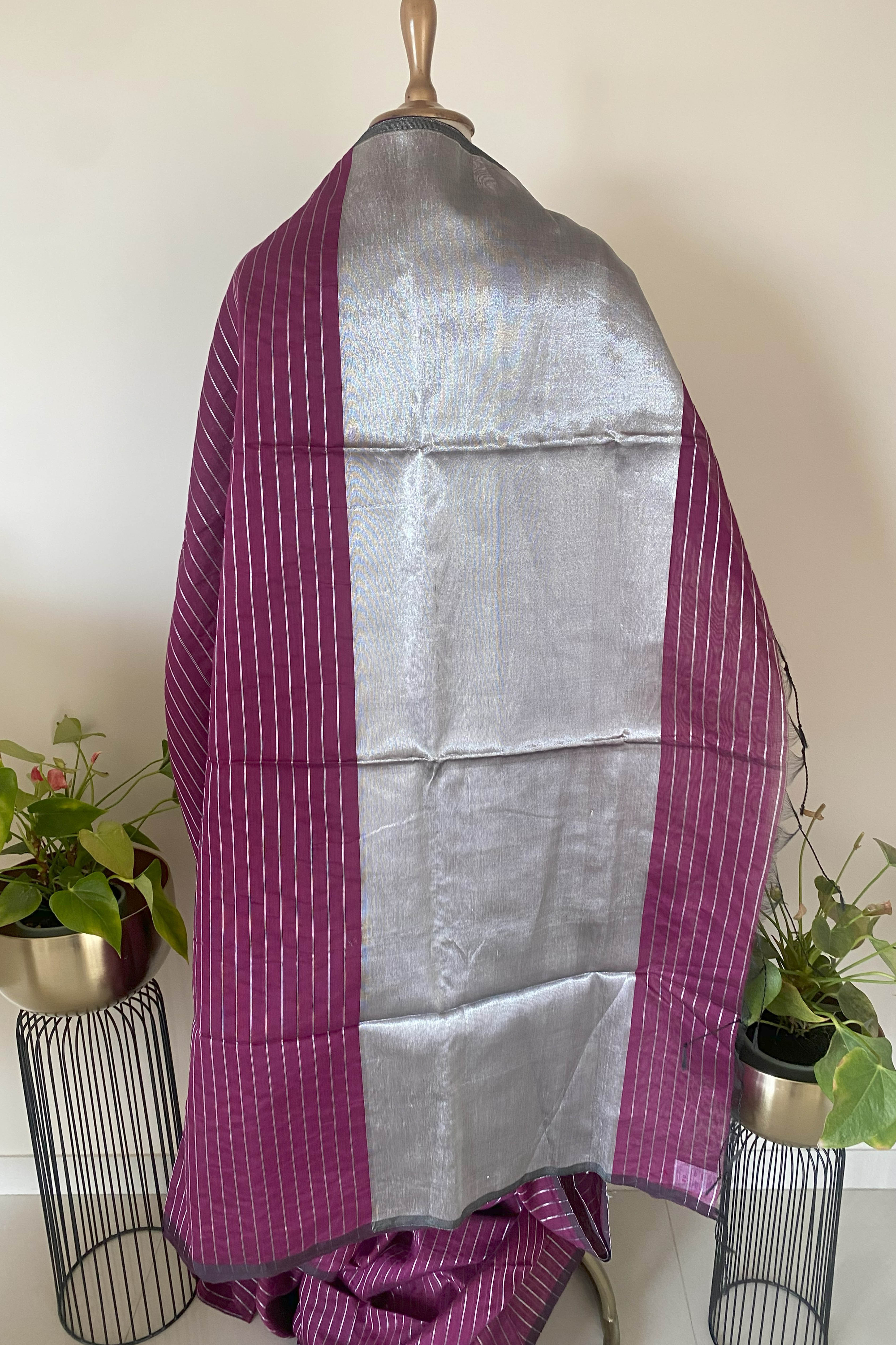 Maroon & Silver Jamdani Cotton Saree - Indian Handloomz