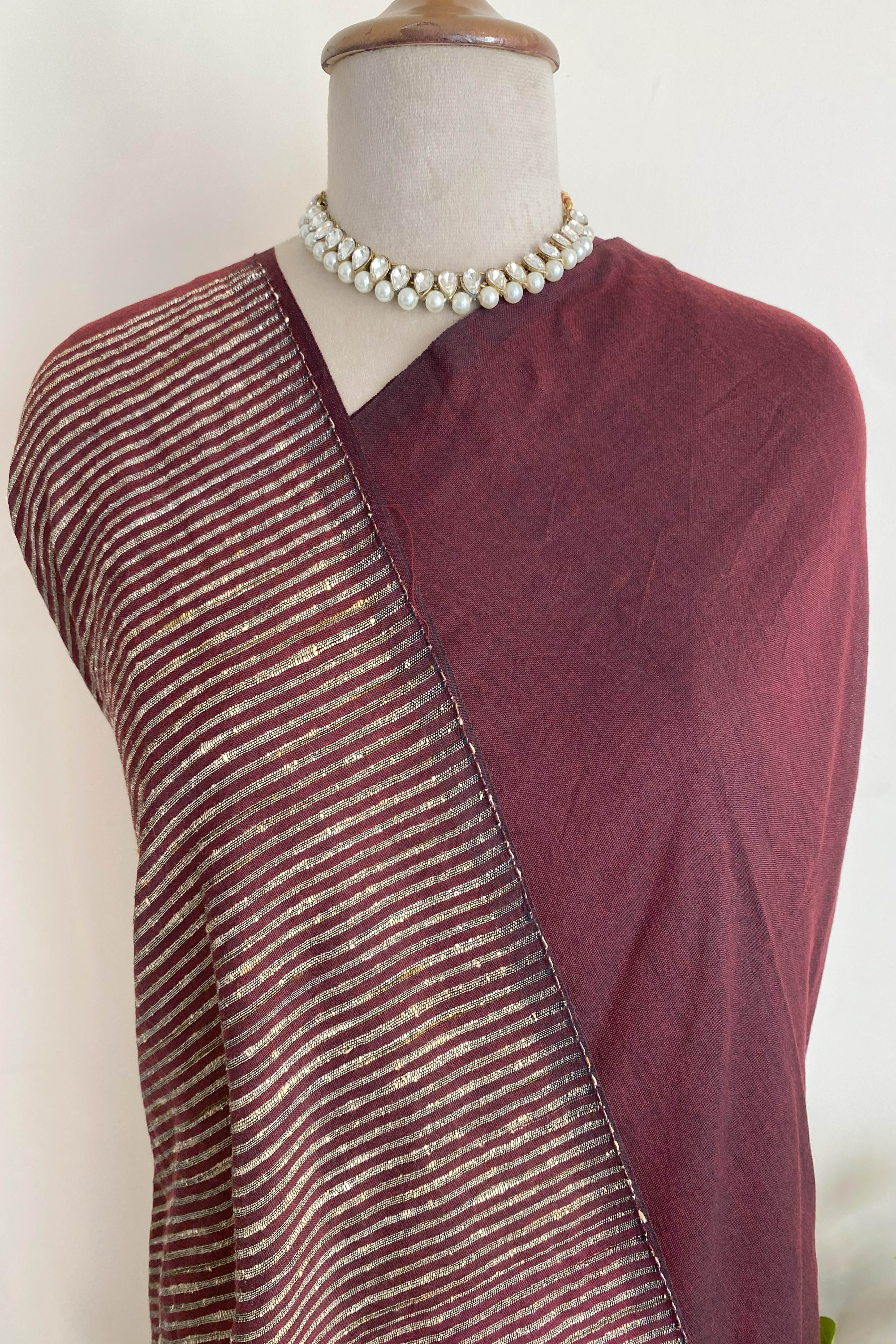 Para Jamdani Slub Cotton Saree in Maroon Colour - Indian Handloomz