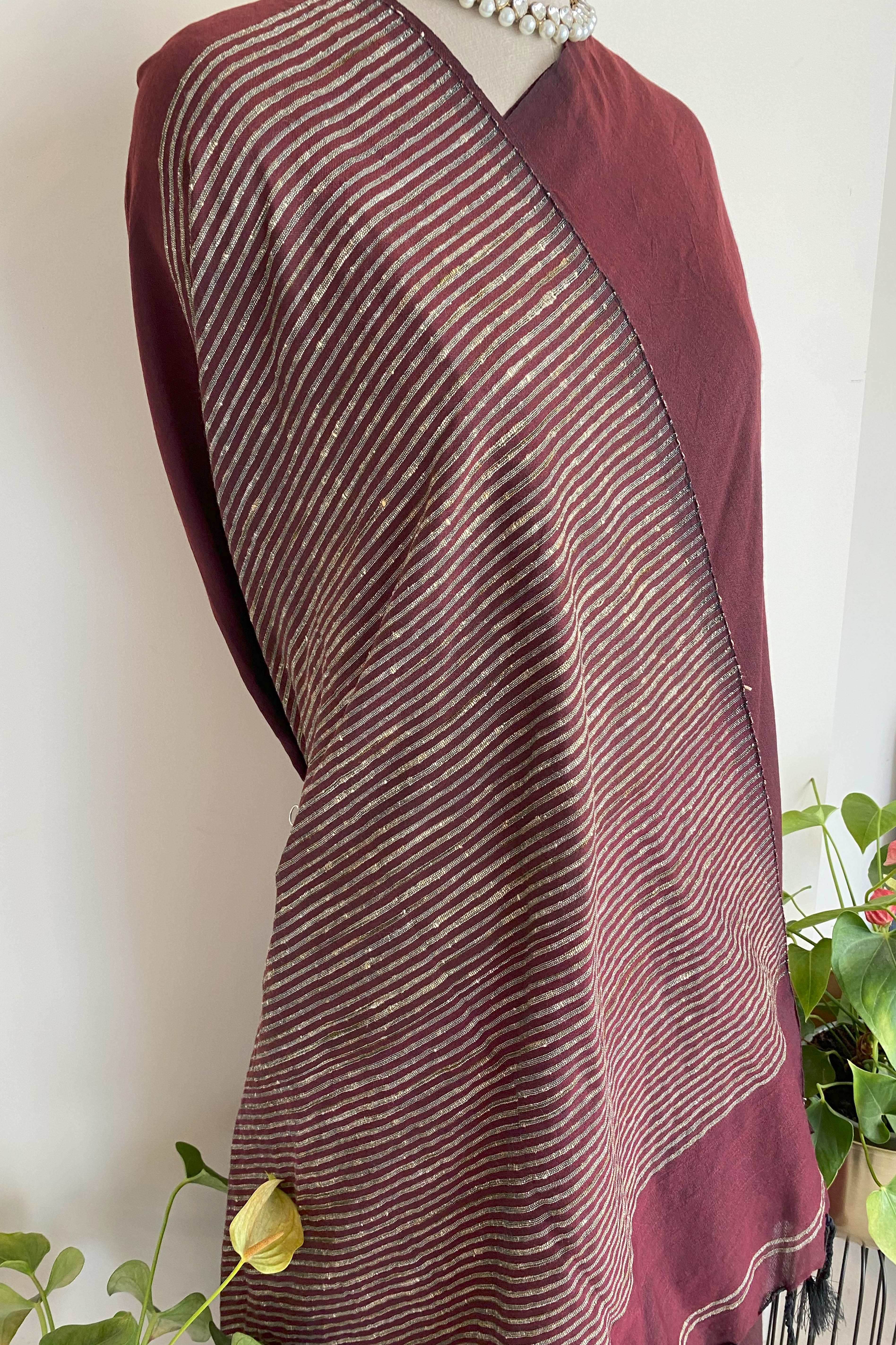 Para Jamdani Slub Cotton Saree in Maroon Colour - Indian Handloomz