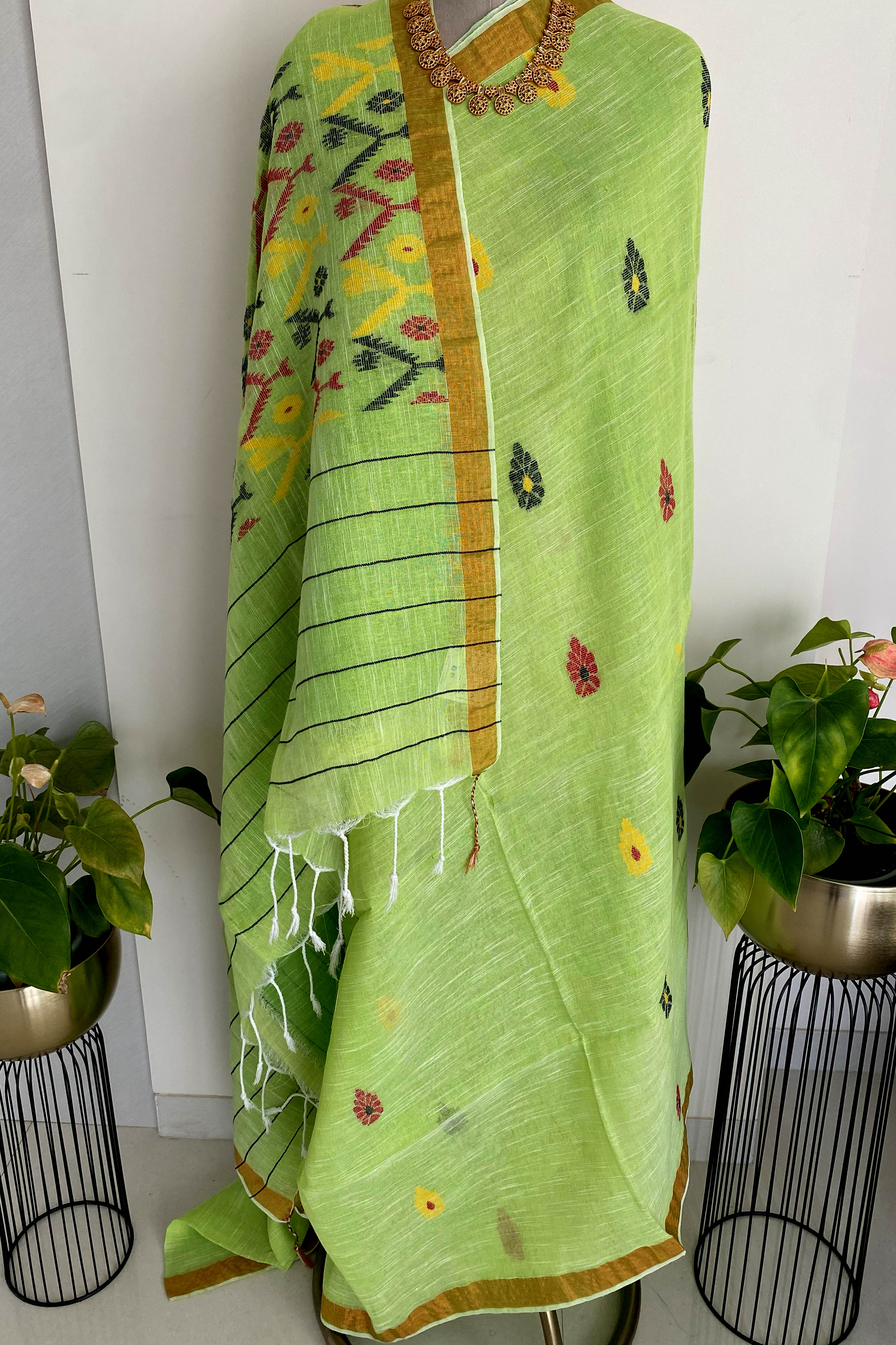 Parrot Green Pure Cotton Linen Saree - Indian Handloomz
