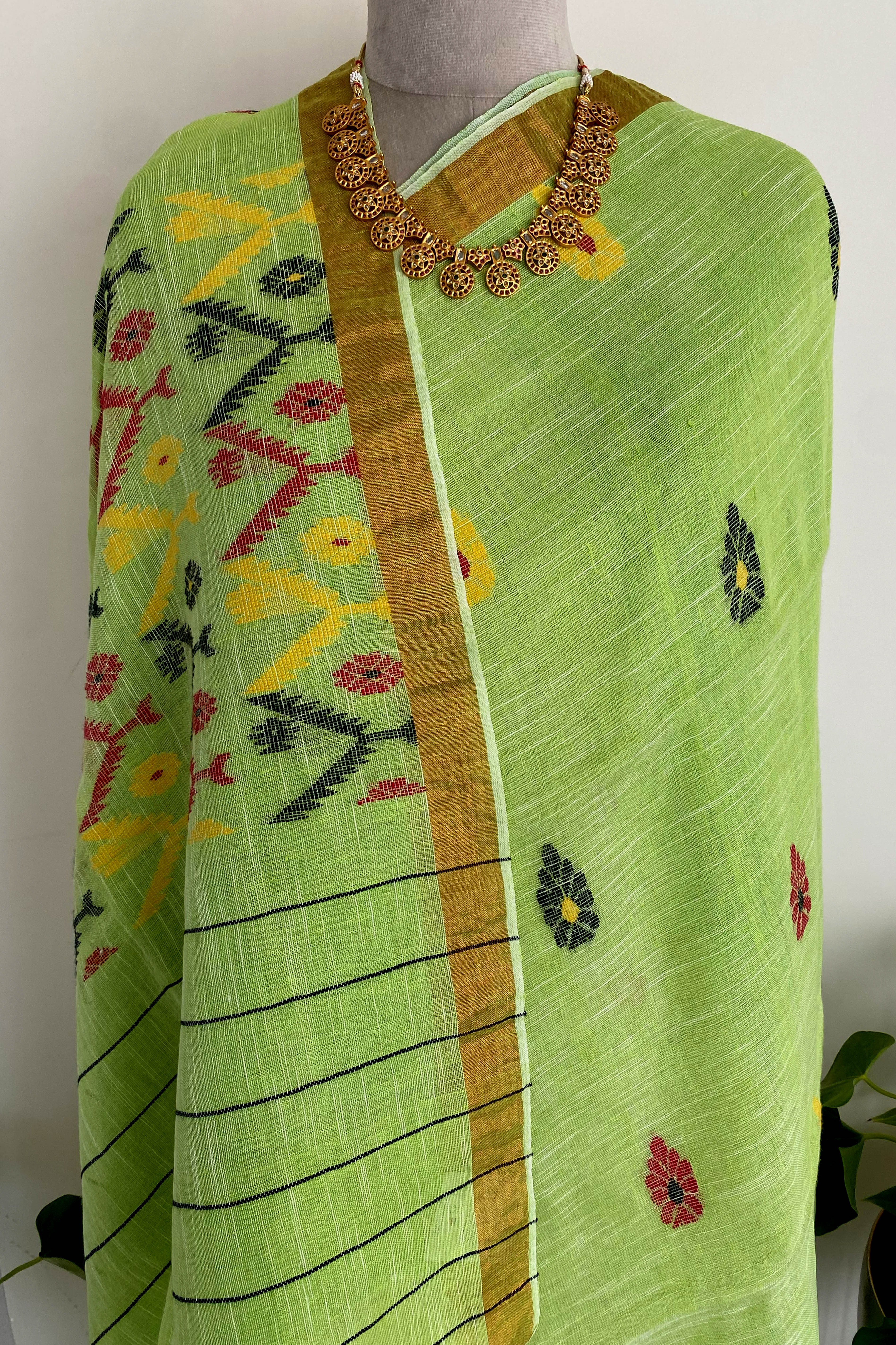 Parrot Green Pure Cotton Linen Saree - Indian Handloomz
