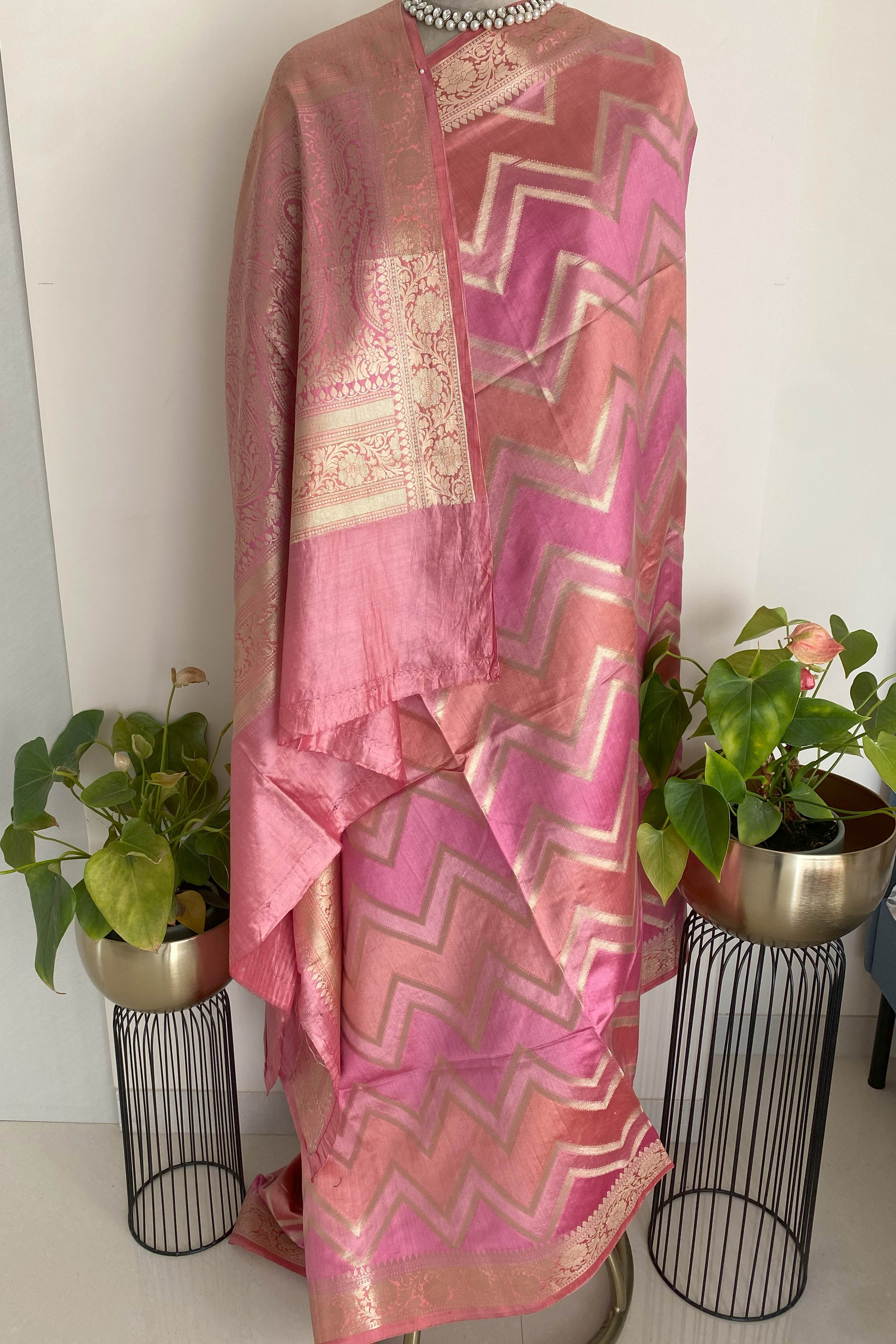 Pure Mulberry Rangkat Silk Saree in Shades of Pink - Indian Handloomz