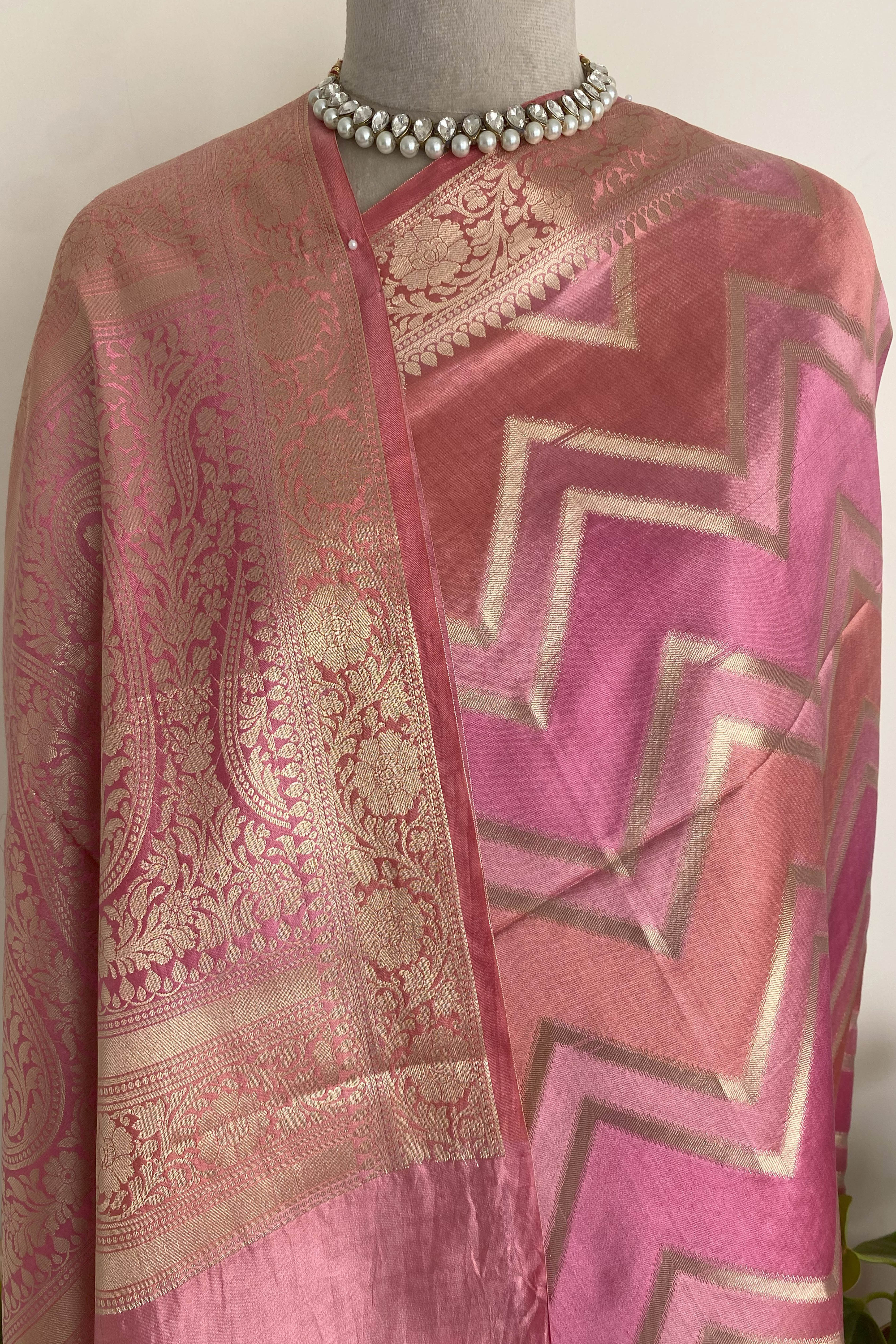 Pure Mulberry Rangkat Silk Saree in Shades of Pink - Indian Handloomz