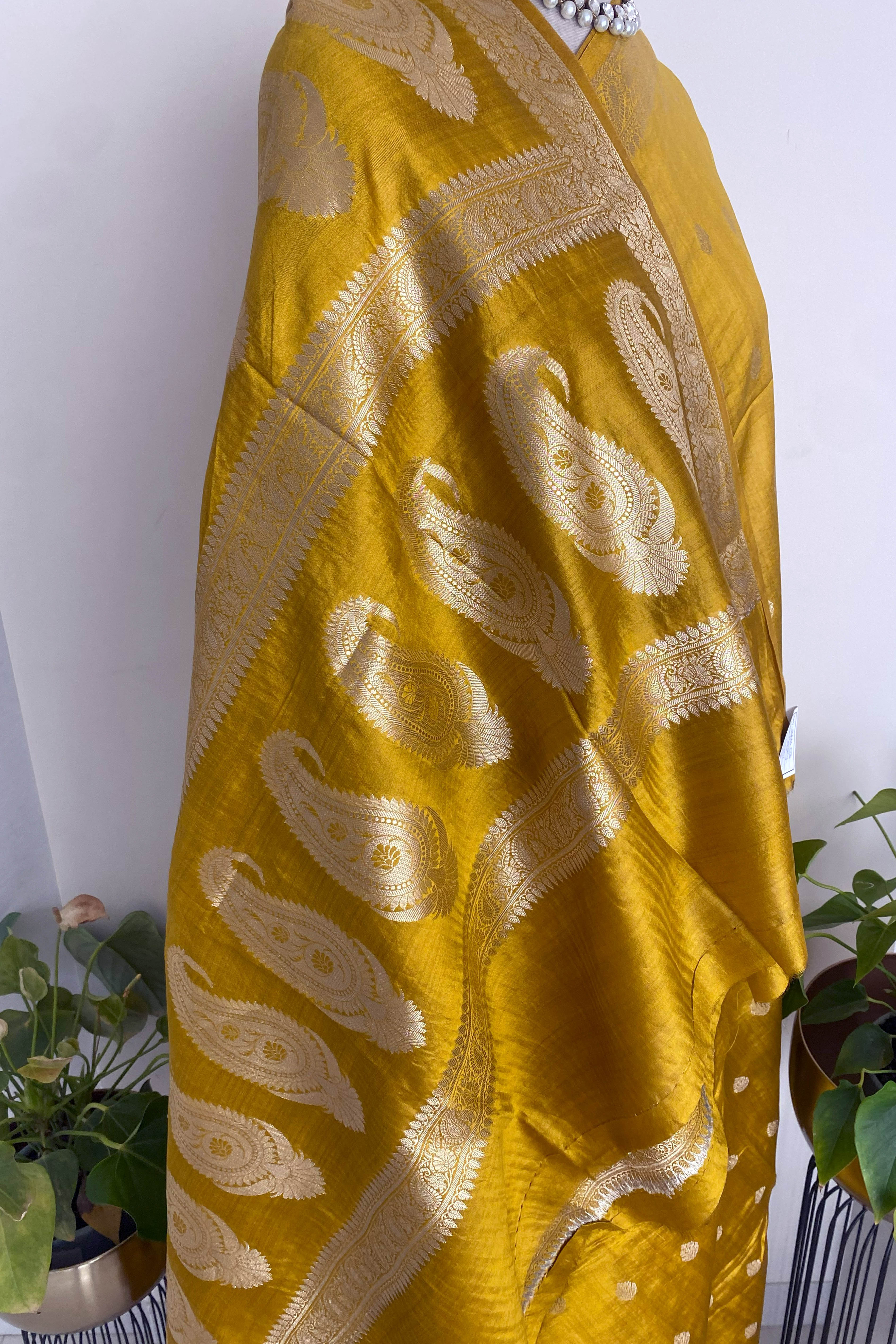 Pure Mulberry Silk Saree in Golden Yellow - Indian Handloomz