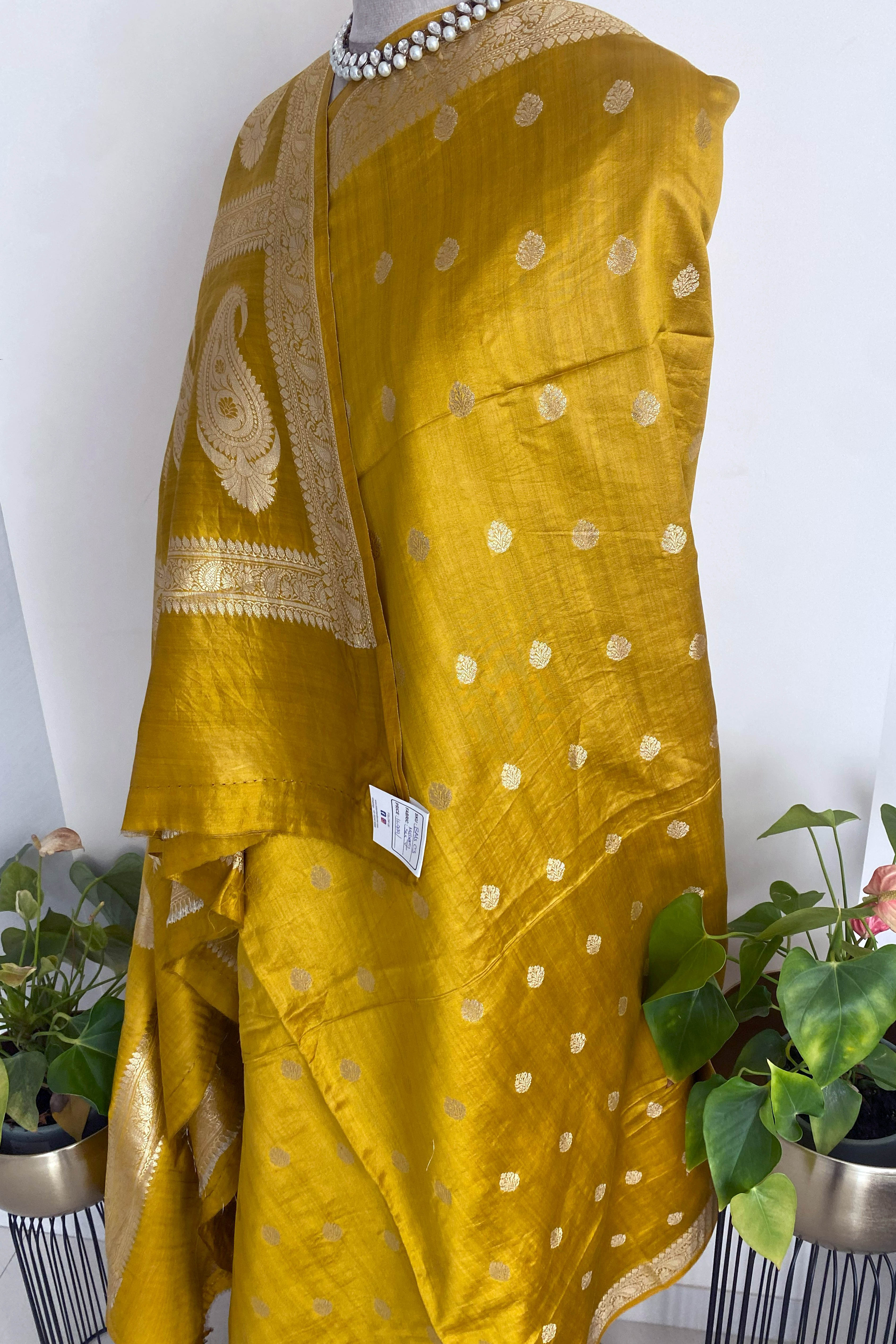 Pure Mulberry Silk Saree in Golden Yellow - Indian Handloomz
