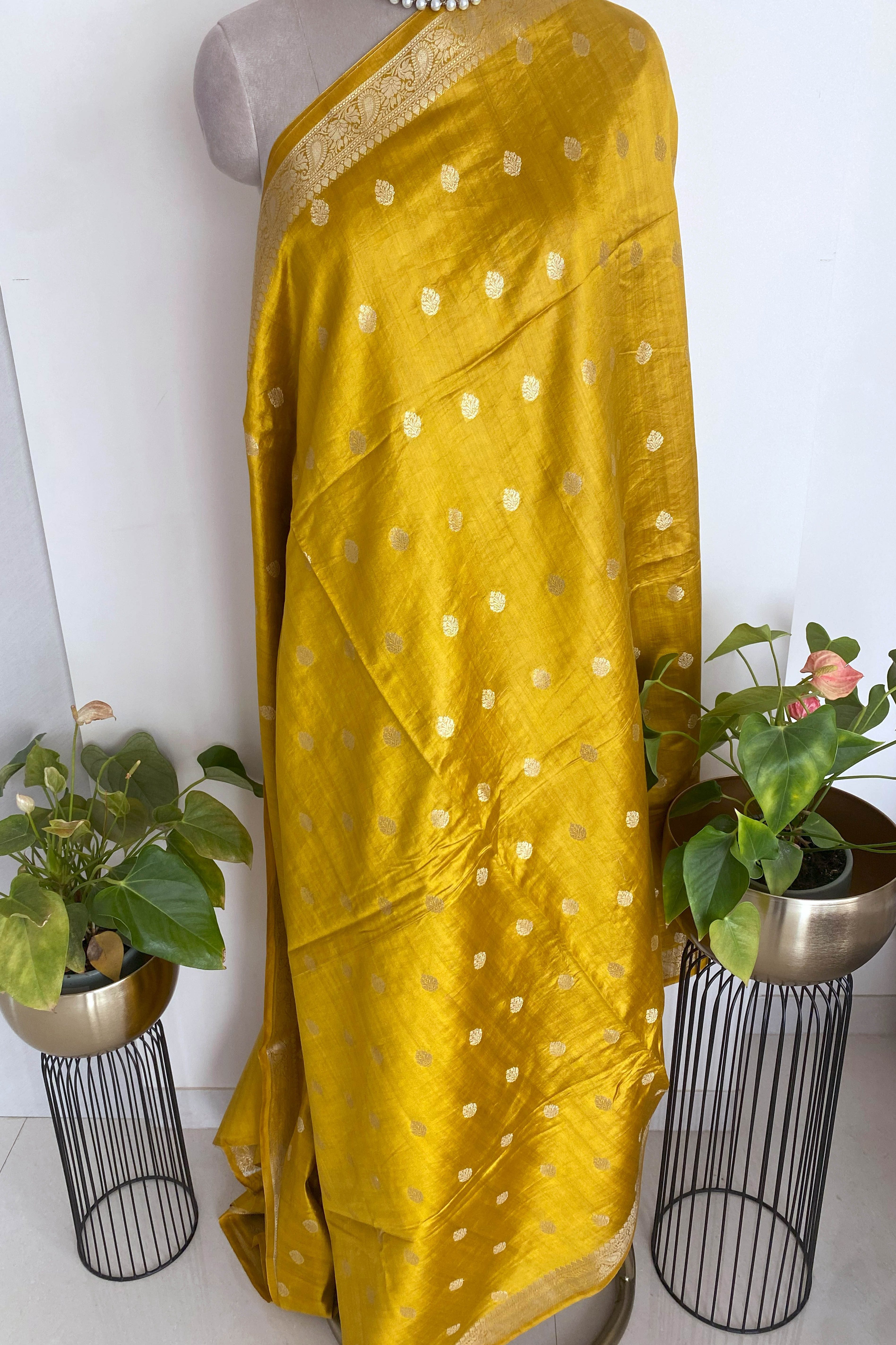 Pure Mulberry Silk Saree in Golden Yellow - Indian Handloomz