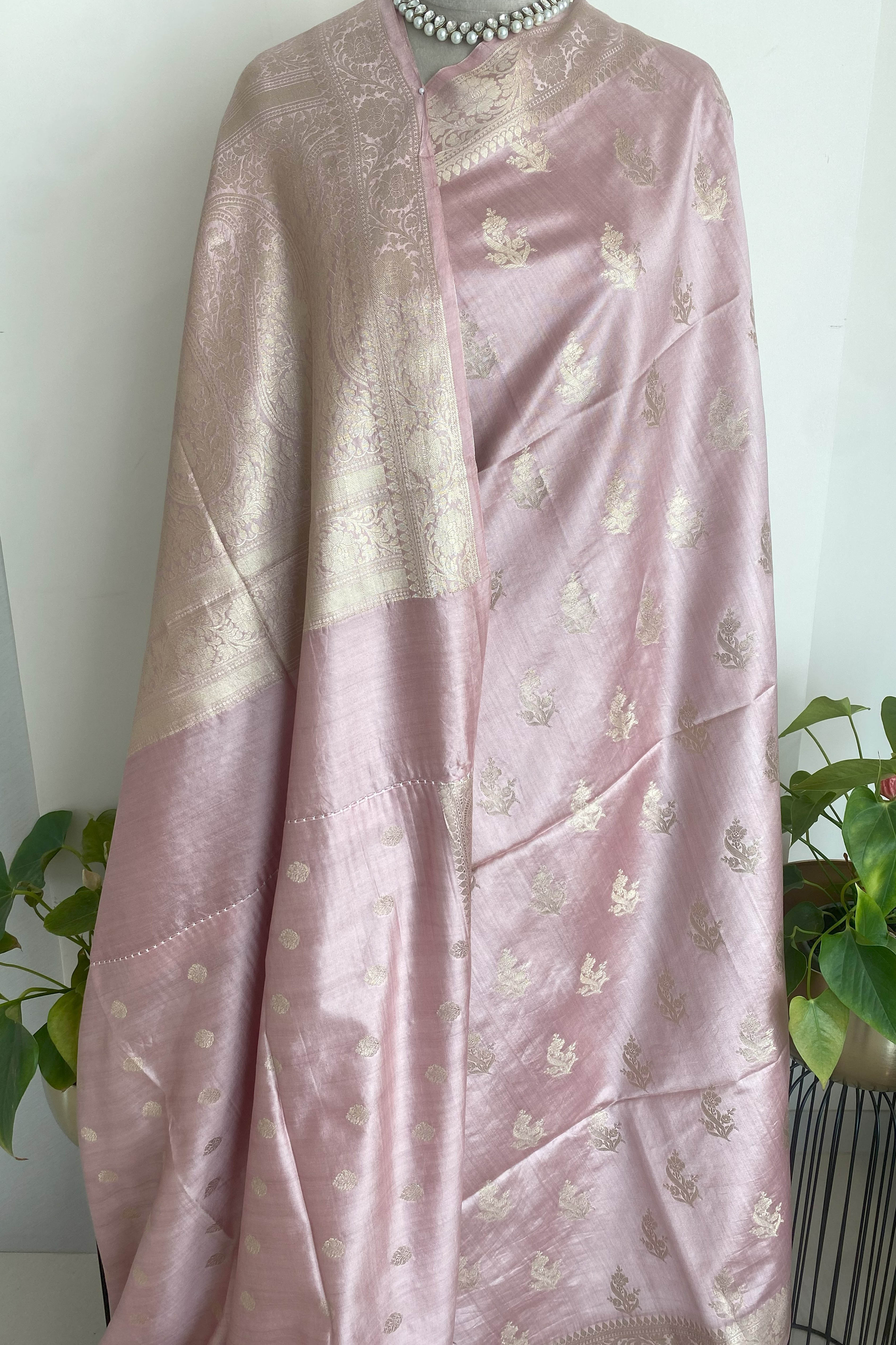 Pure Mulberry Silk Saree in Pink Colour - Indian Handloomz