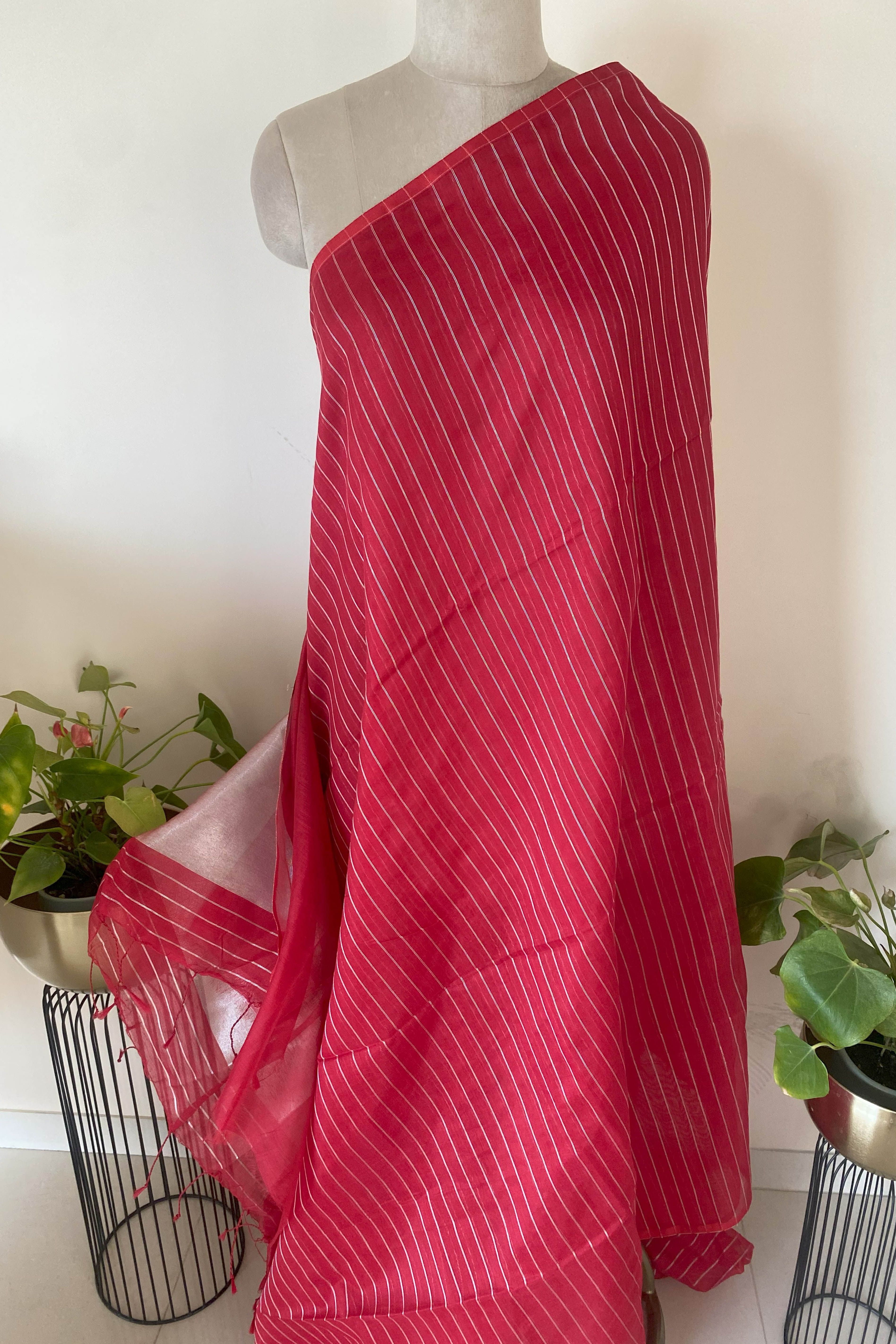Red & Silver Jamdani Cotton Saree - Indian Handloomz