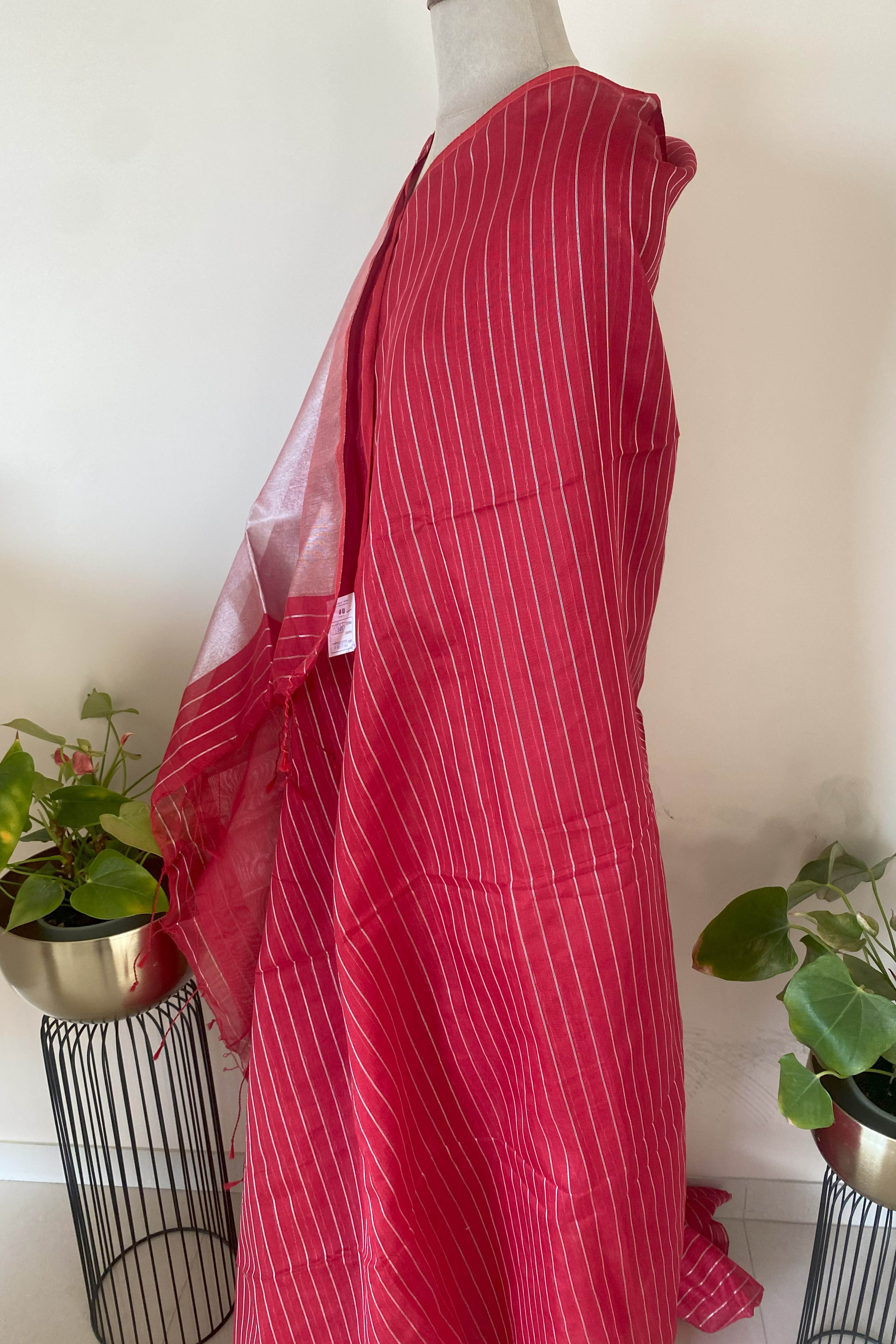 Red & Silver Jamdani Cotton Saree - Indian Handloomz