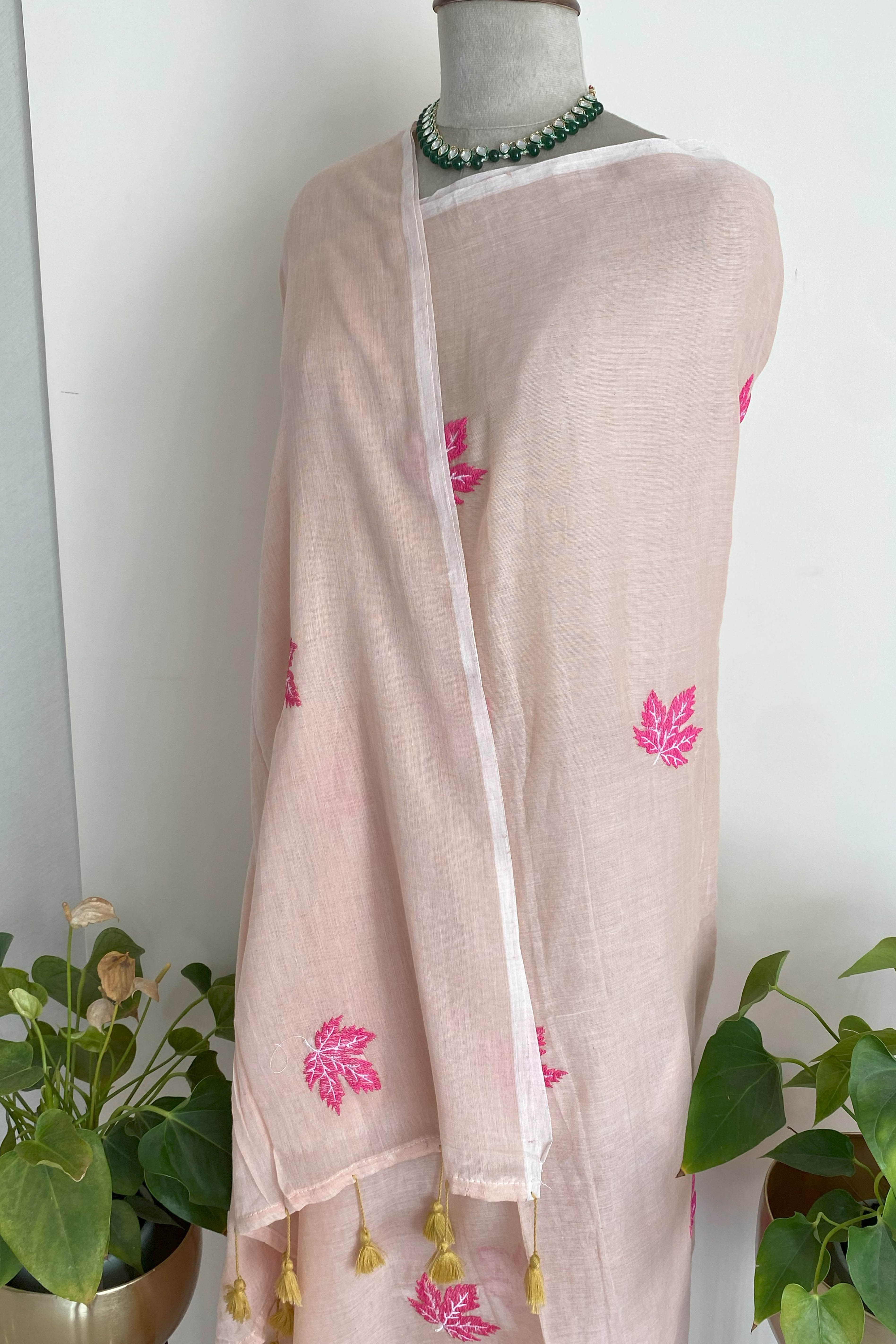 Reena Pure Mul Cotton Saree in Biscuit Beige with Dark Pink flowers & Tassels - Indian Handloomz