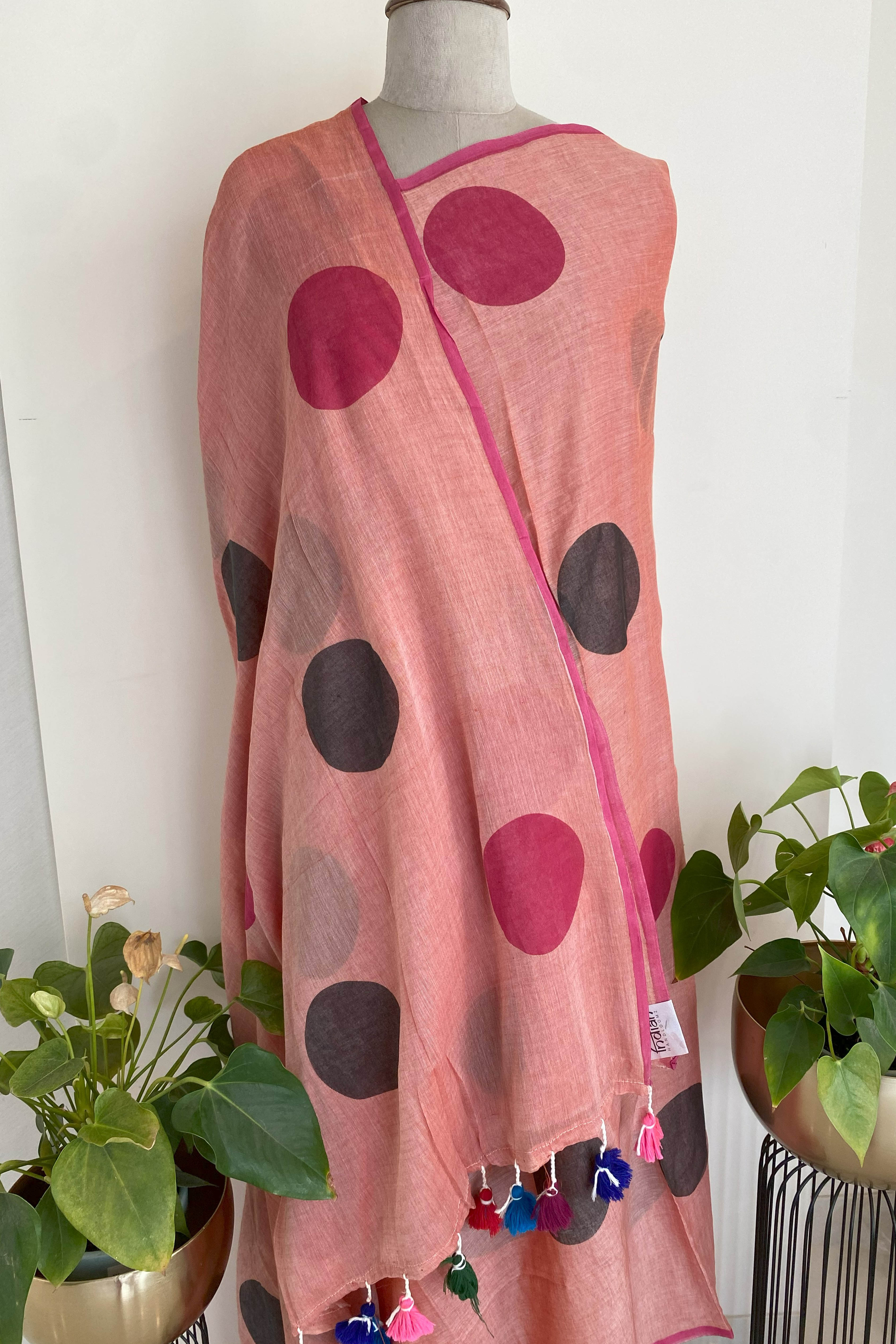 Rewa Pure Mul Cotton Saree with Polka Dots - Indian Handloomz