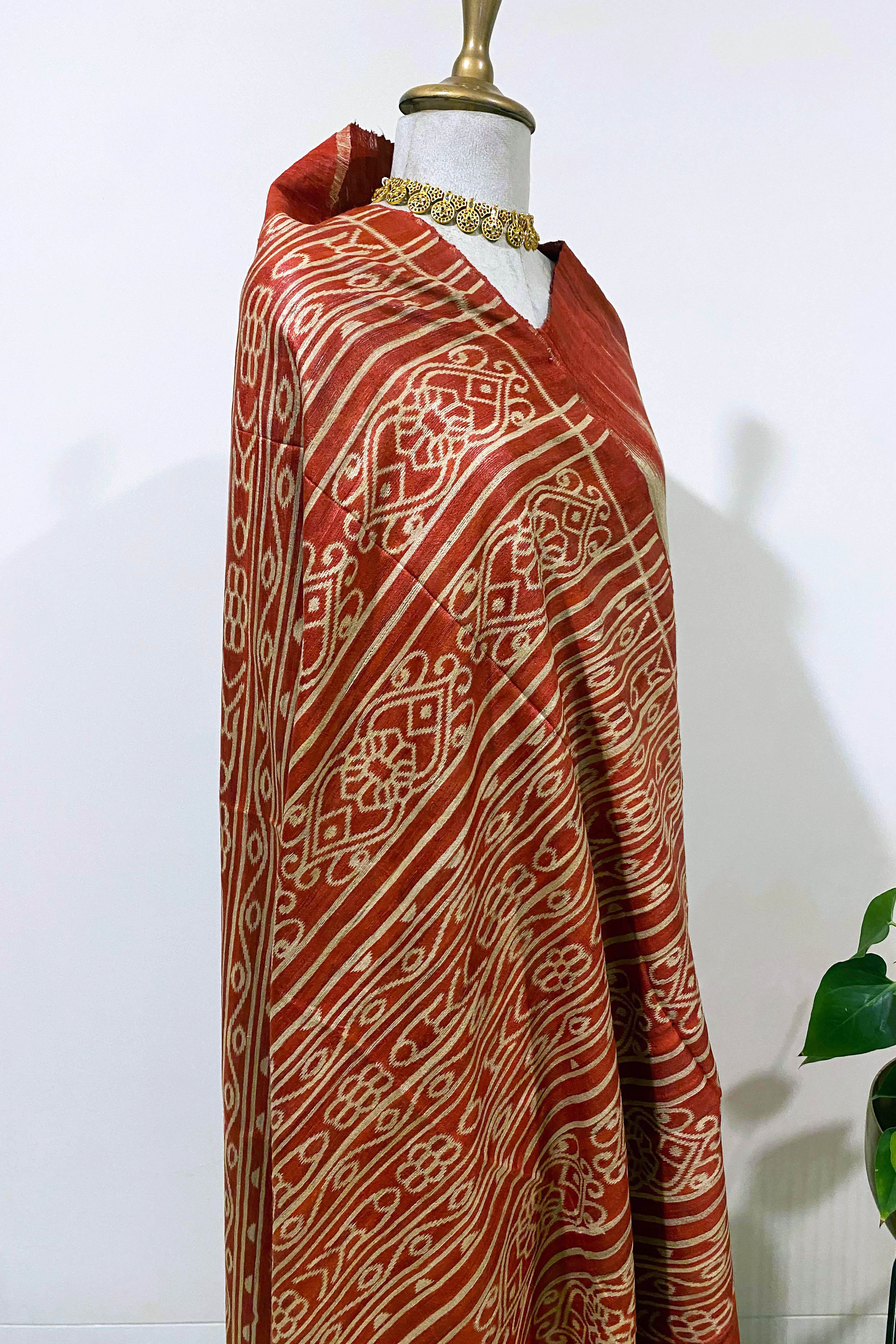 Vansi Pure Ghicha Tussar Silk Saree in Ikkat Design Beige & Red