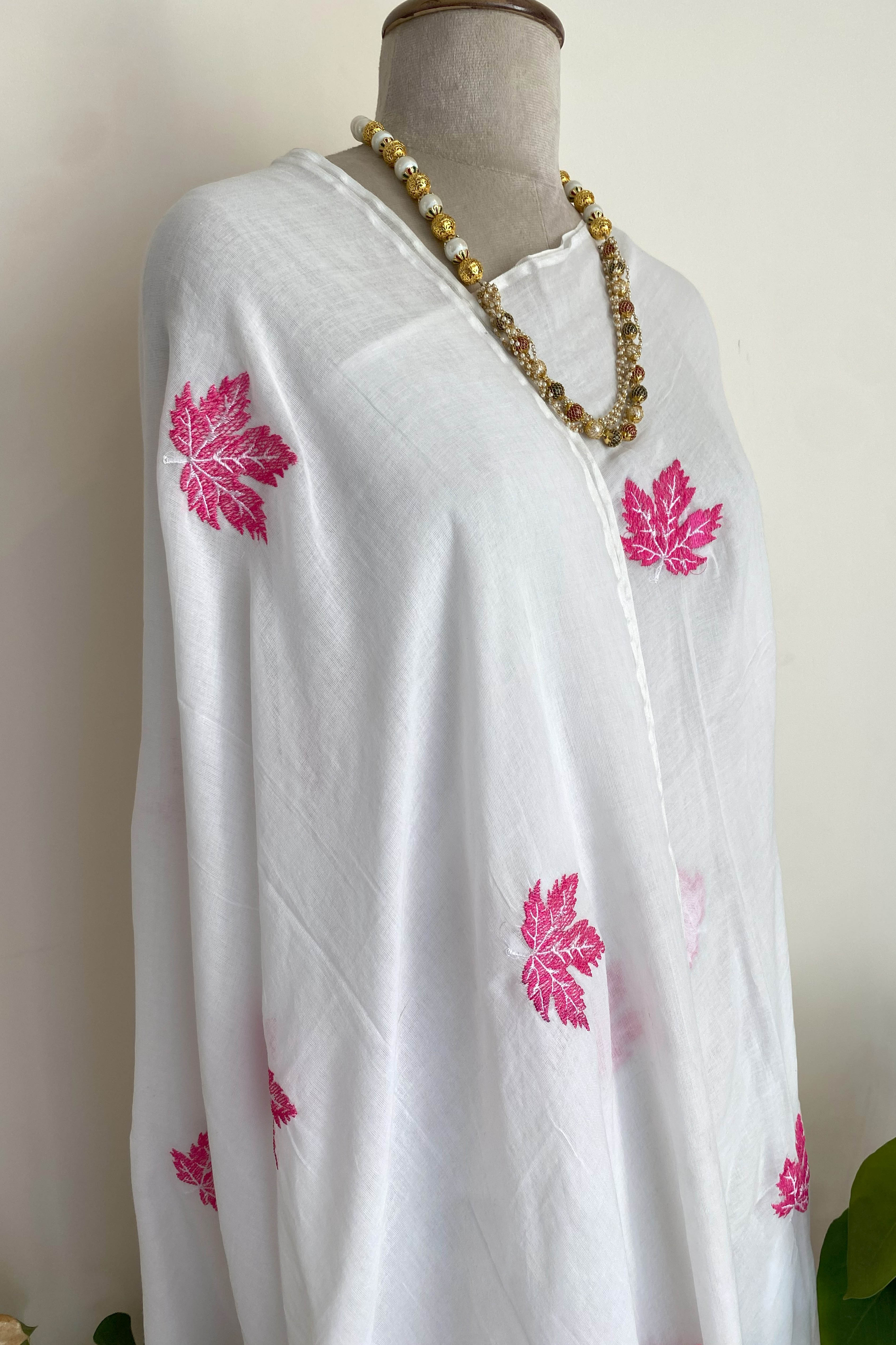 Shweta Mul Cotton Saree