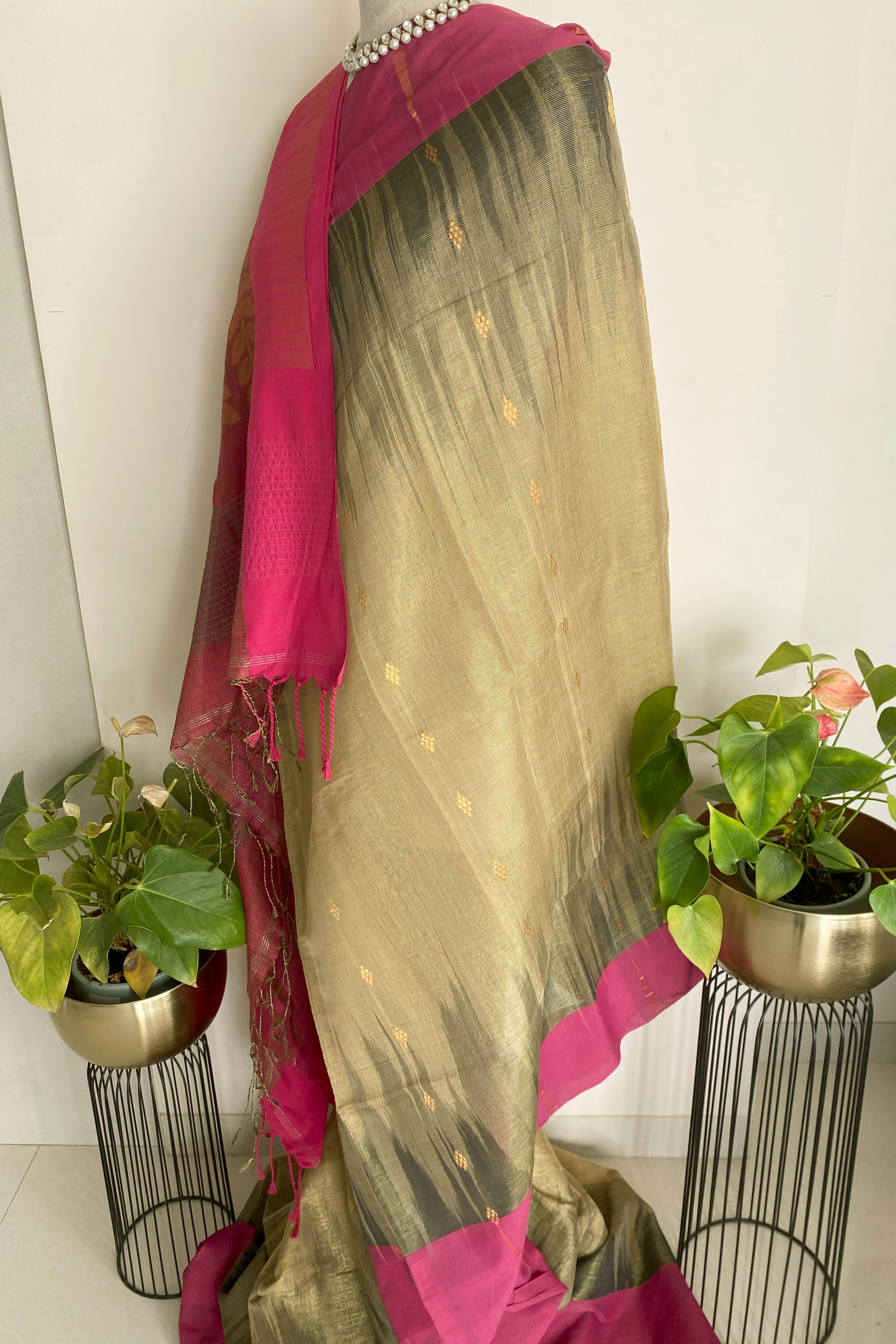 Jamdani Cotton Tissue Saree in Sand and Grey