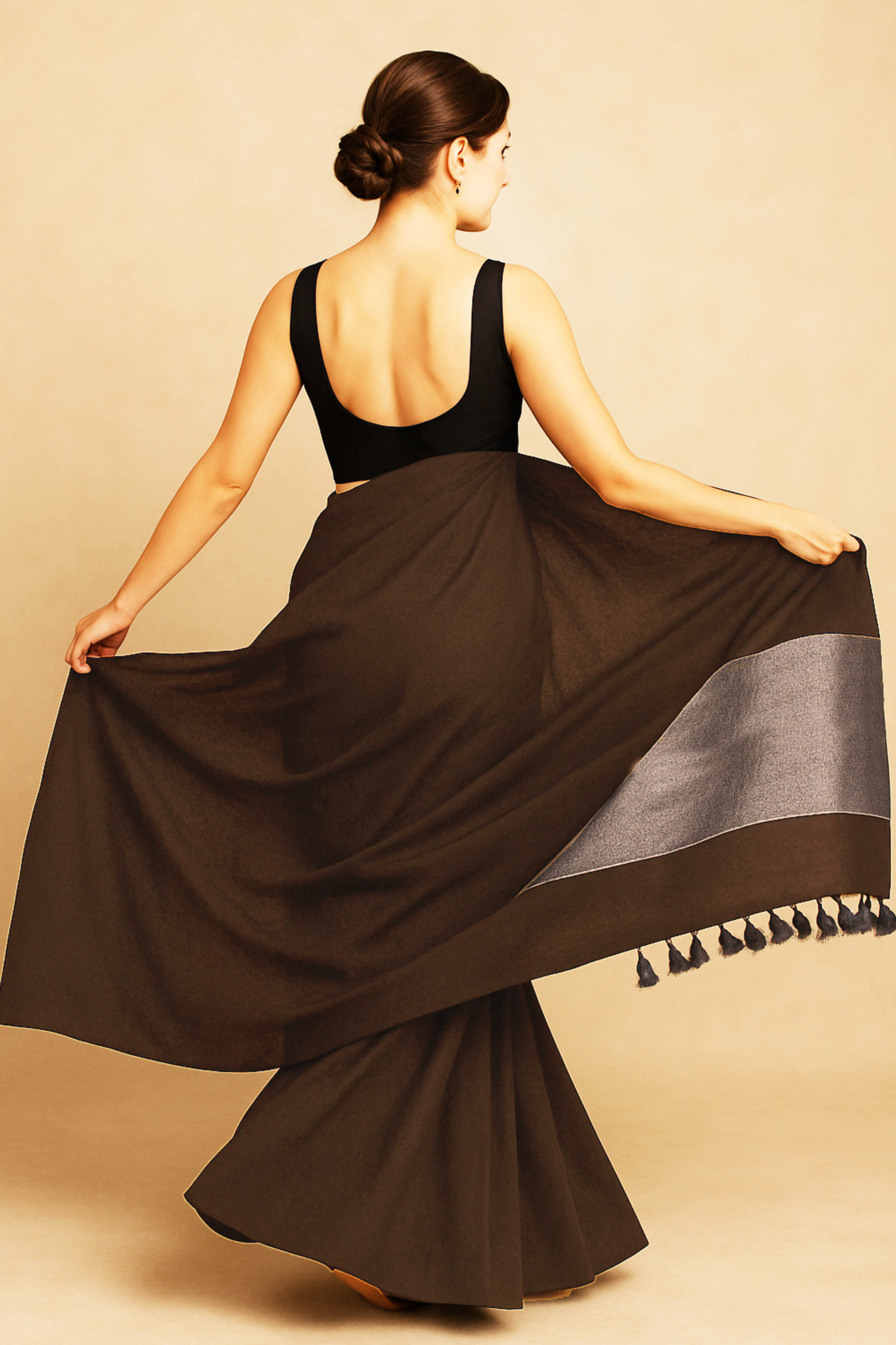 Brown Jamdani Cotton Saree - Indian Handloomz
