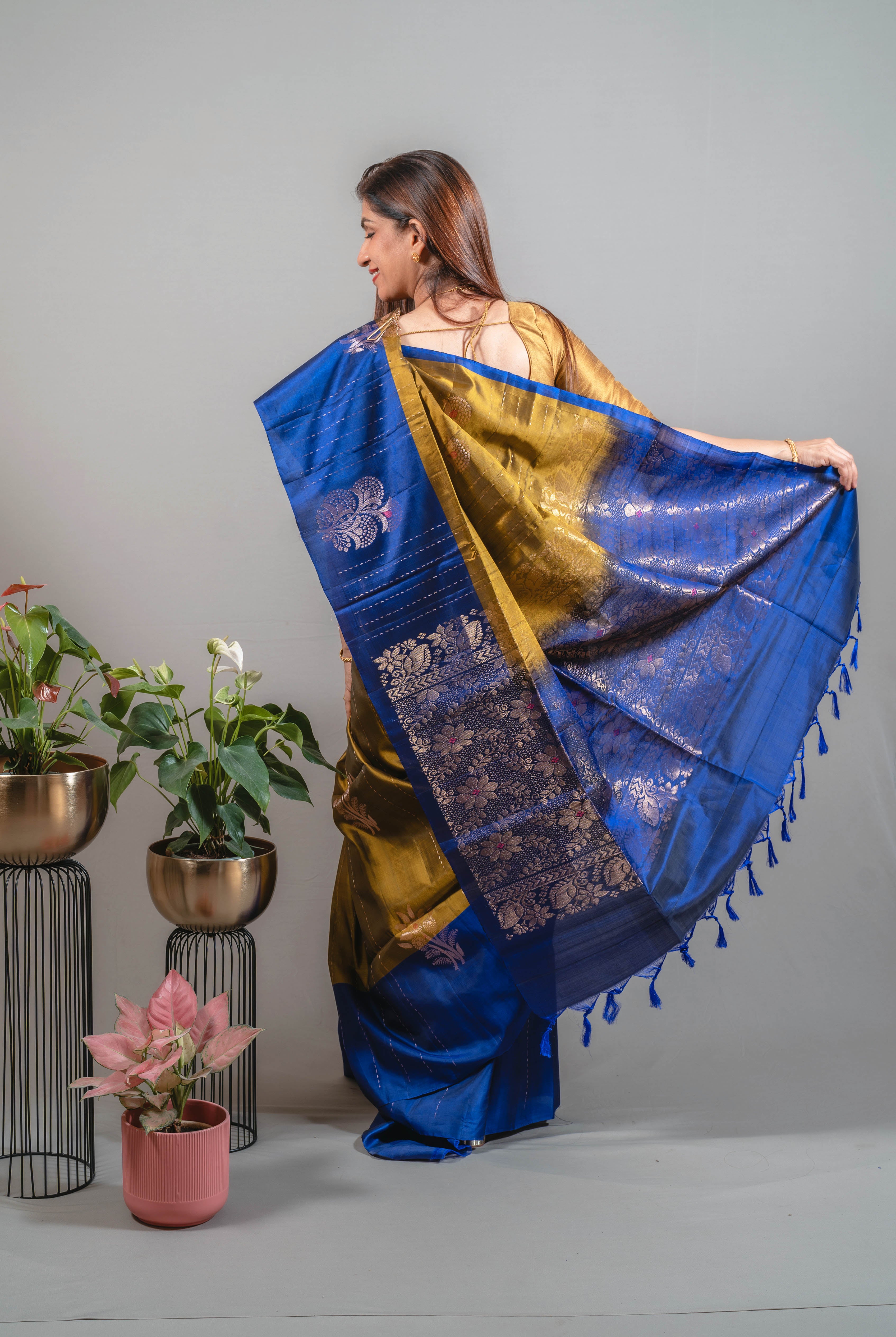 Suchi Dual Colour Pure Silk Kanjivaram Saree in Greenish Gold with Royal Blue & Silver Zari