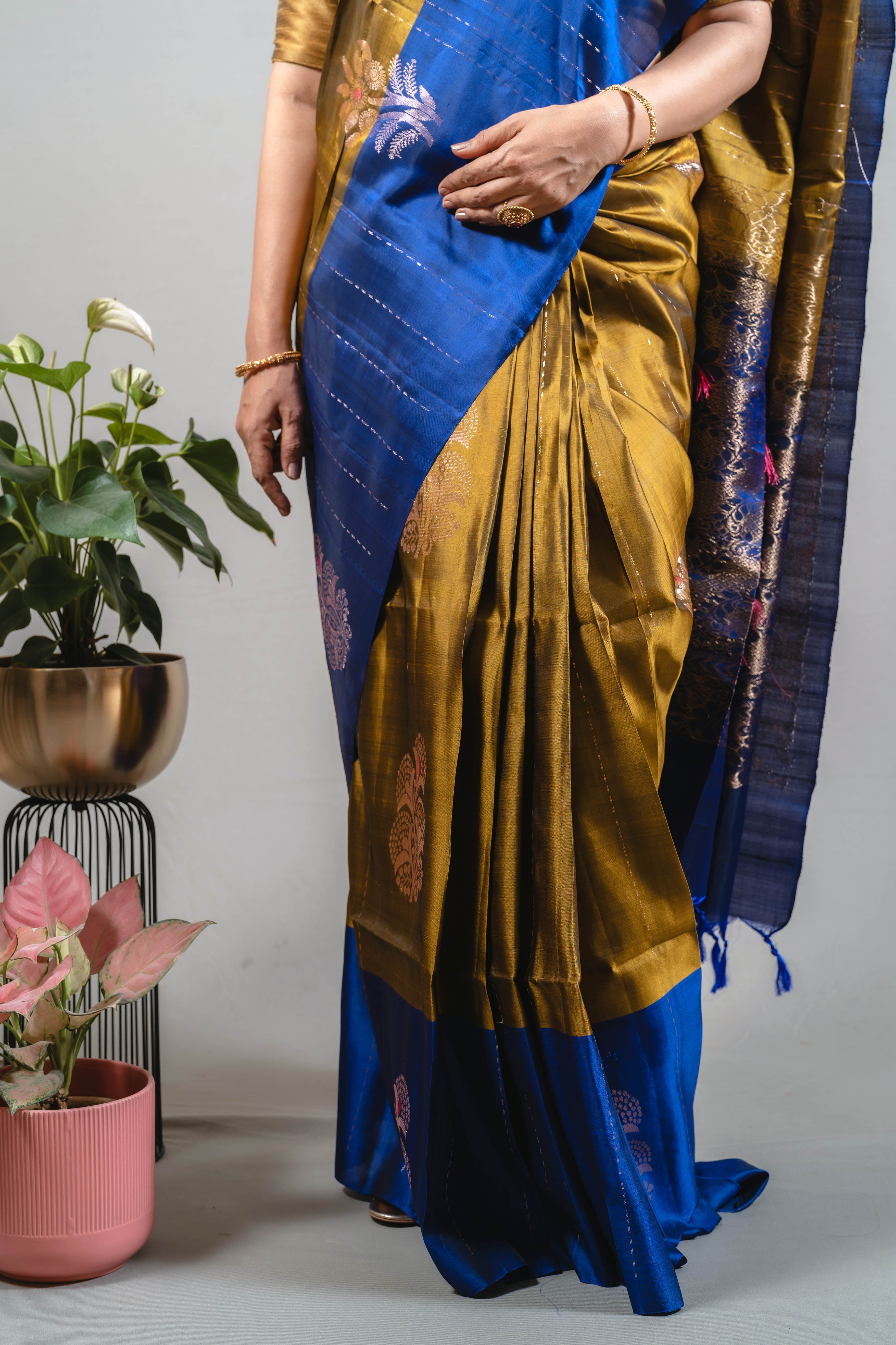 Suchi Dual Colour Pure Silk Kanjivaram Saree in Greenish Gold with Royal Blue & Silver Zari