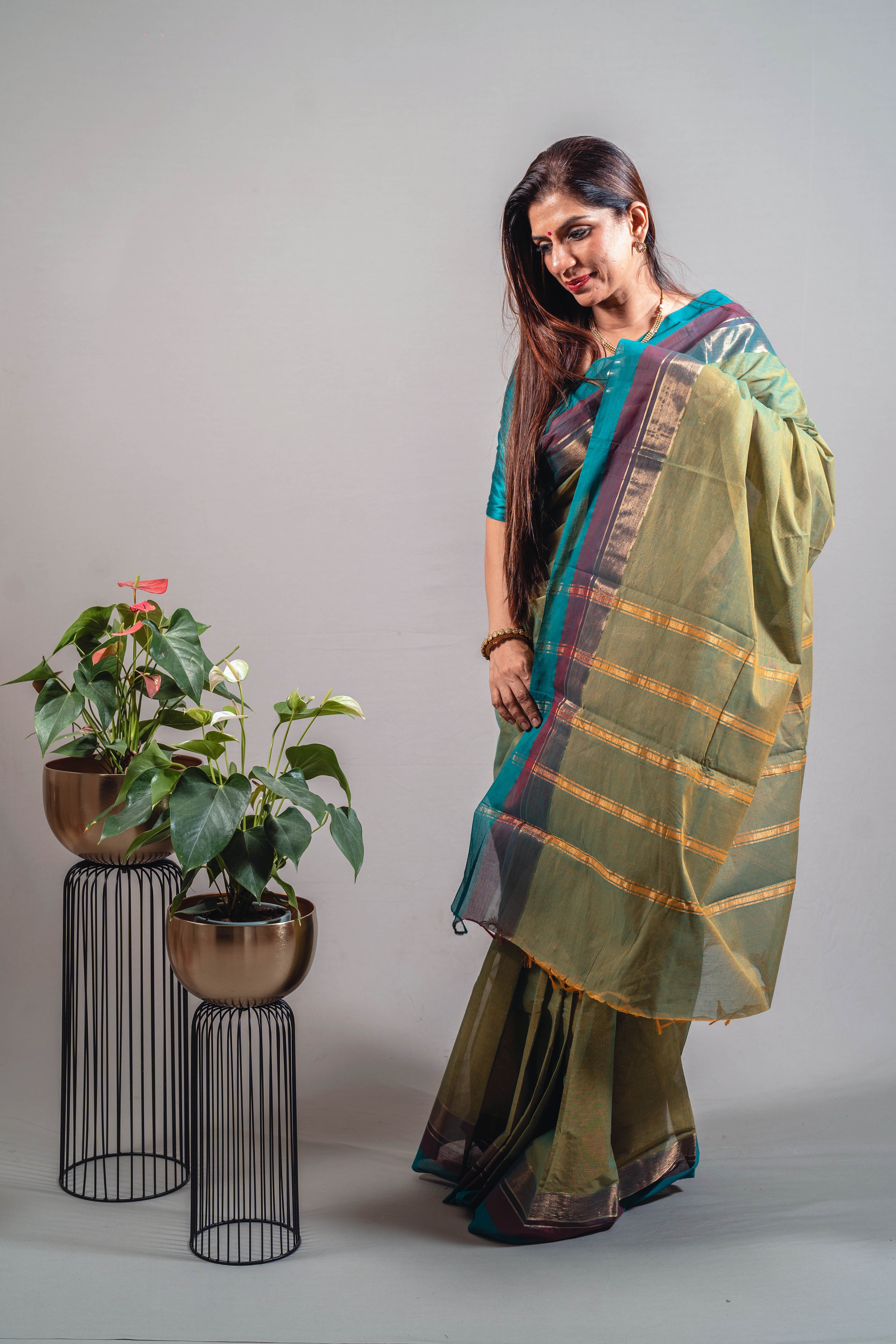 Arohi Kanchi Cotton Saree in Dual Tone with Green & Yellow Threads