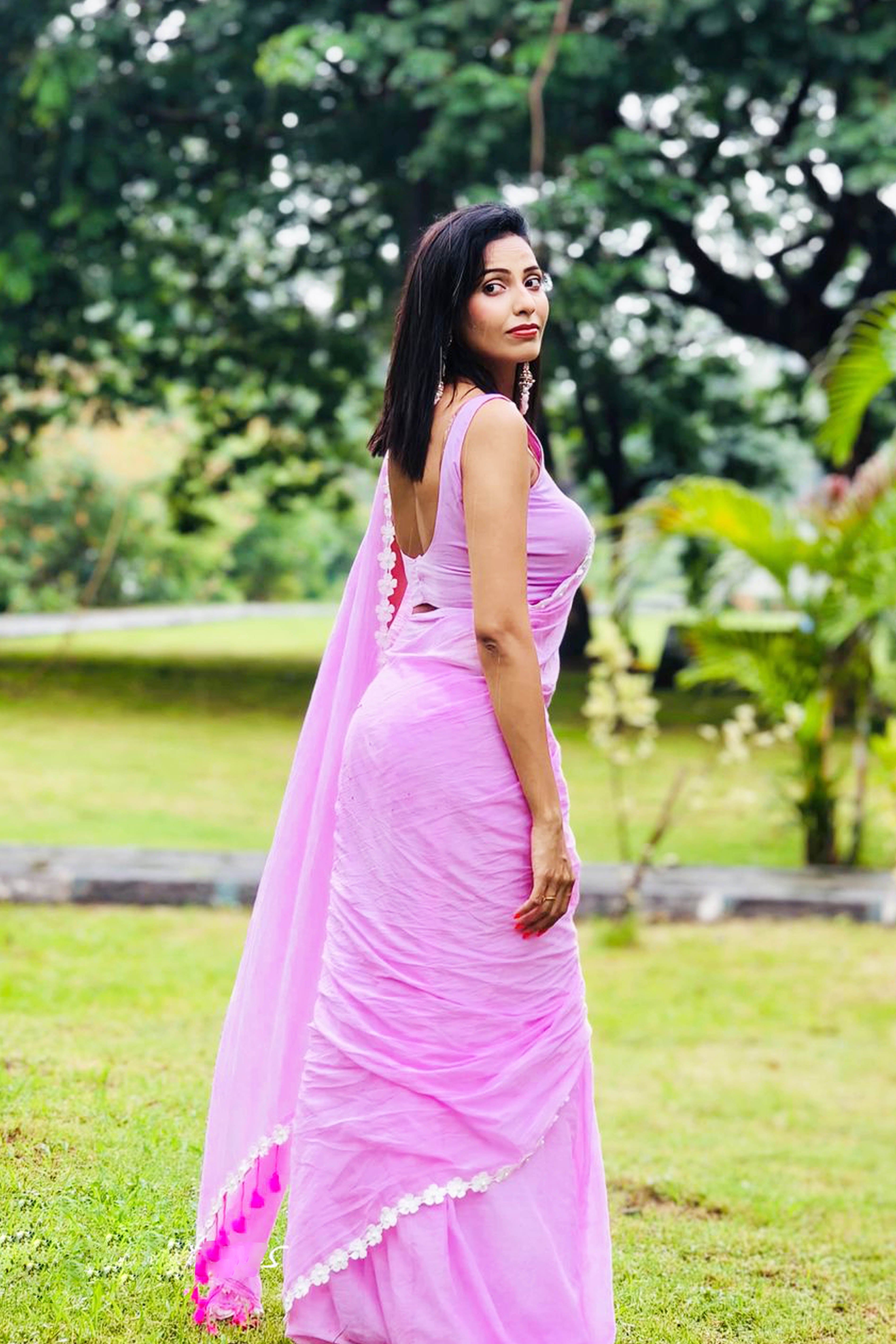 Pure Mul Cotton Saree in Pink with White Floral Lace