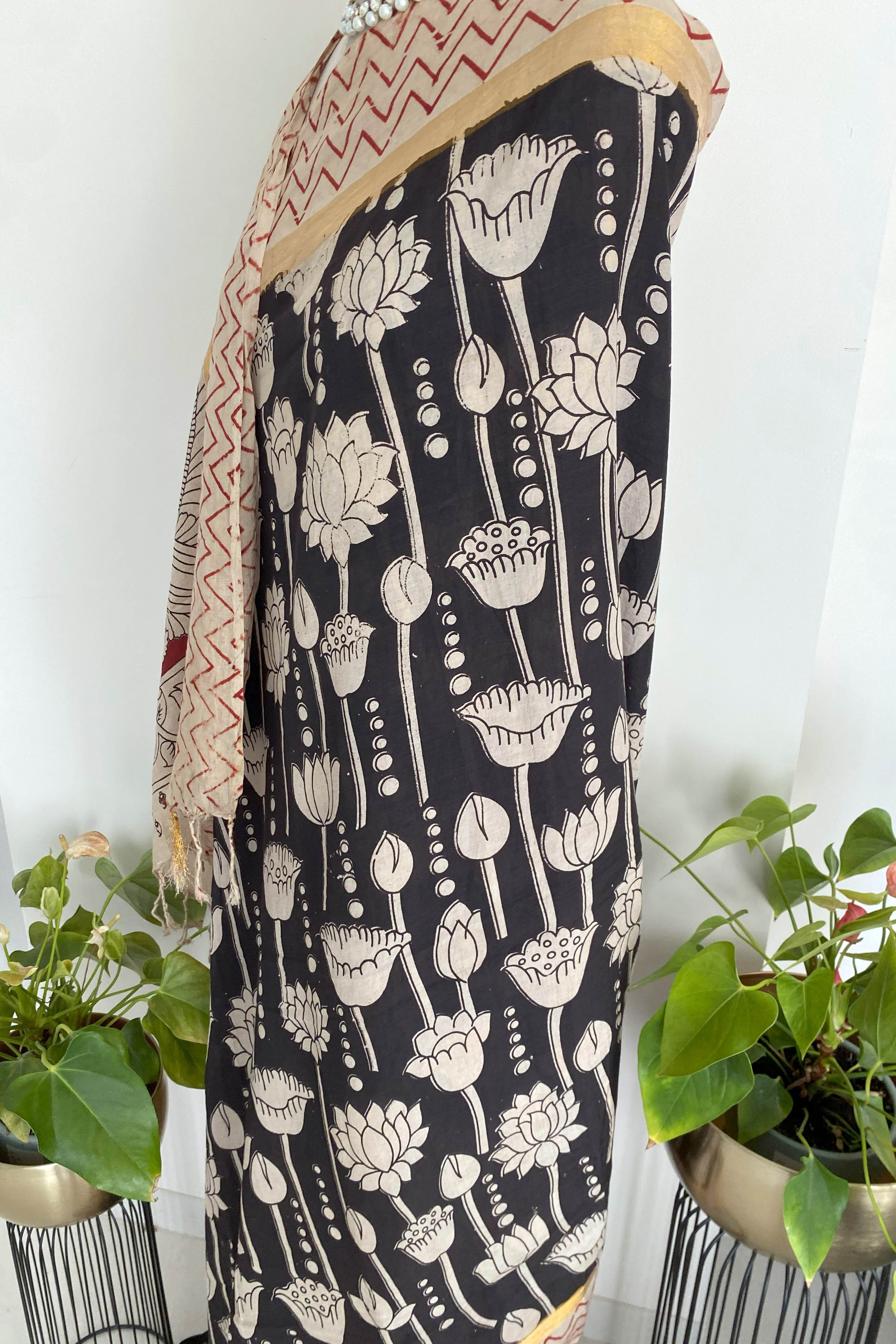 Kalamkari Chenur Silk Saree Black & Maroon - Indian Handloomz