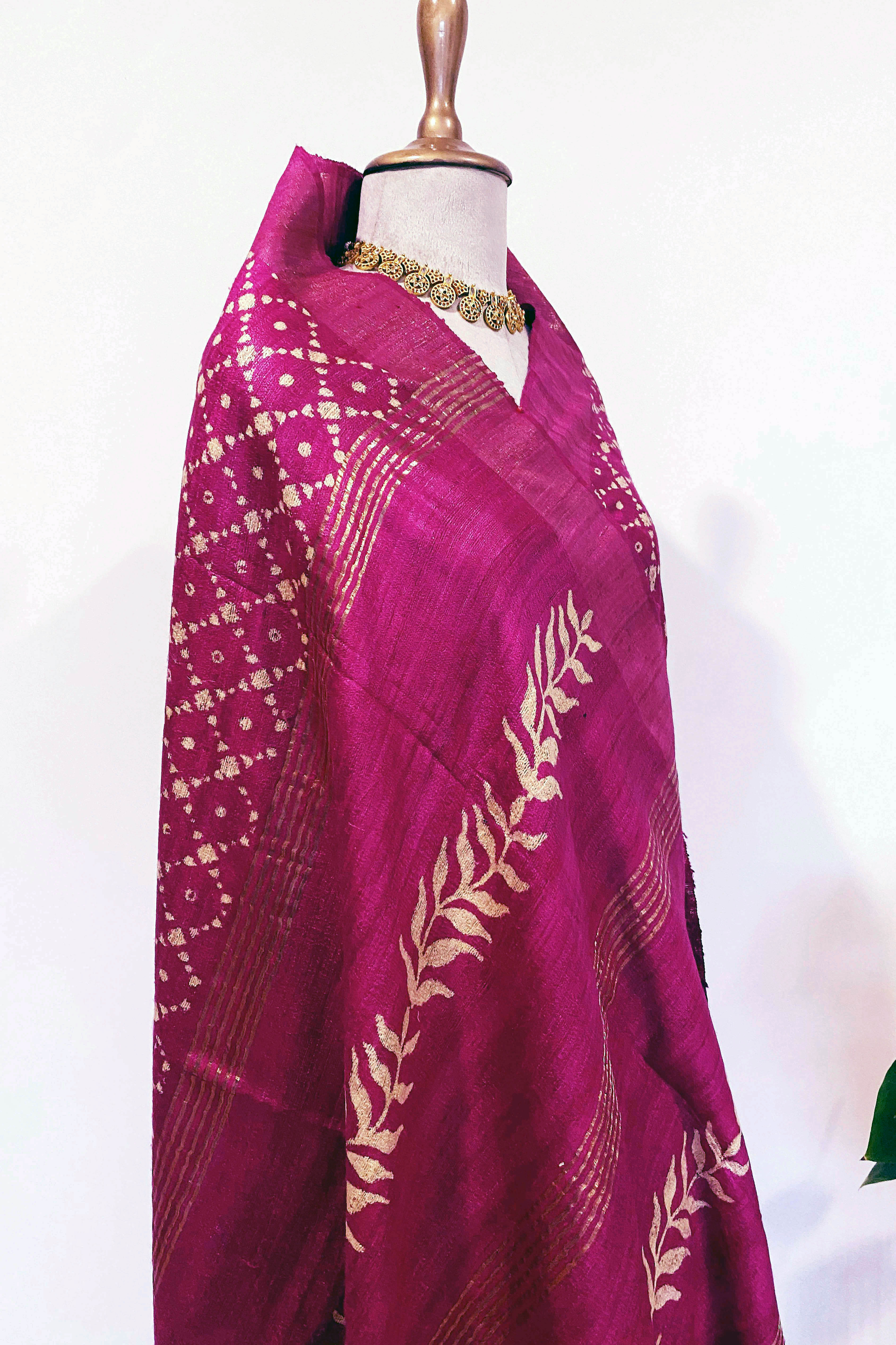 Ketaki Pure Ghicha Tussar Silk Saree in Screen Printing Beige & Pink Colour