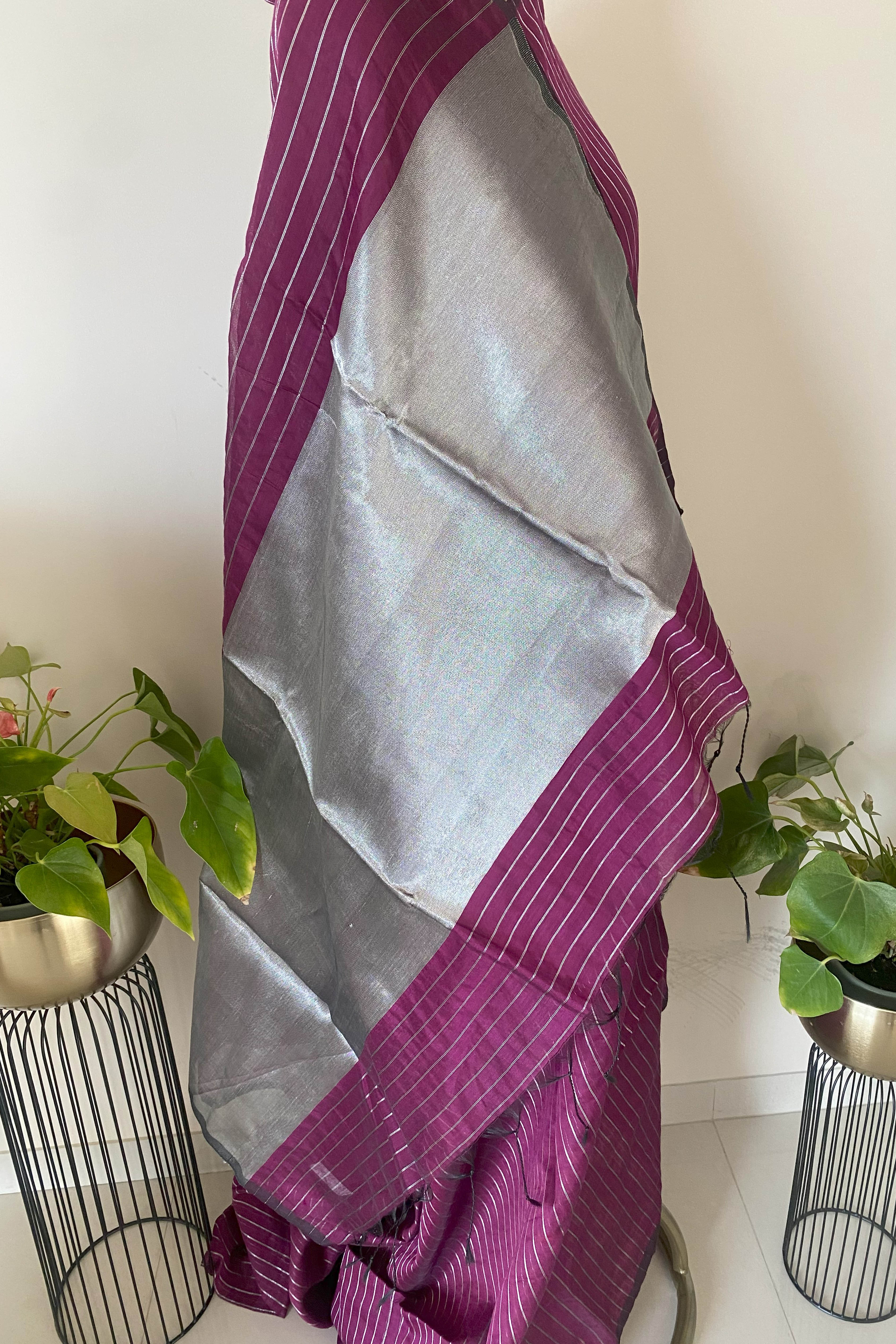 Maroon & Silver Jamdani Cotton Saree - Indian Handloomz