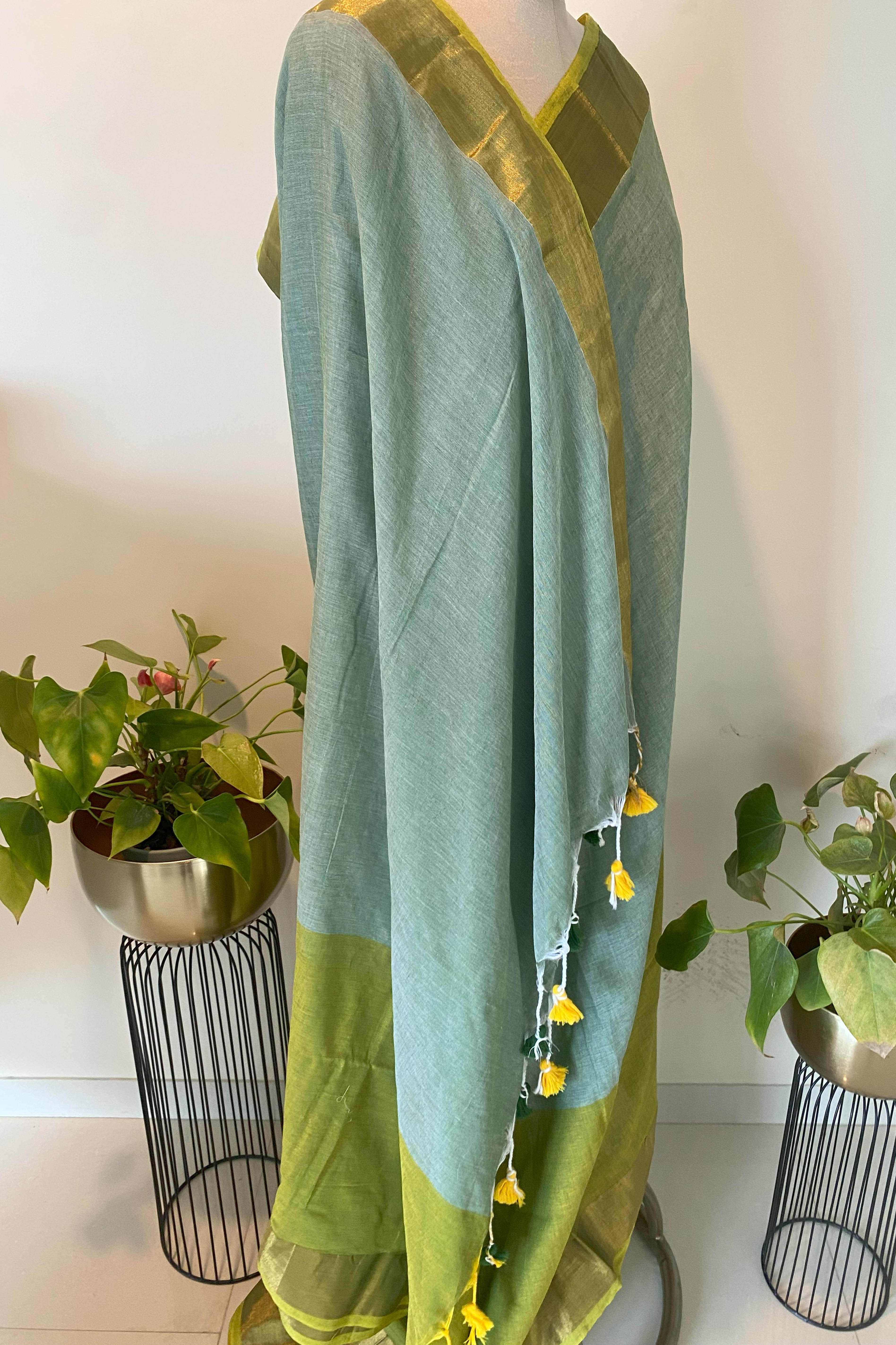 Mul Cotton Saree in Mint green with Lime Green Skirt Border - Indian Handloomz