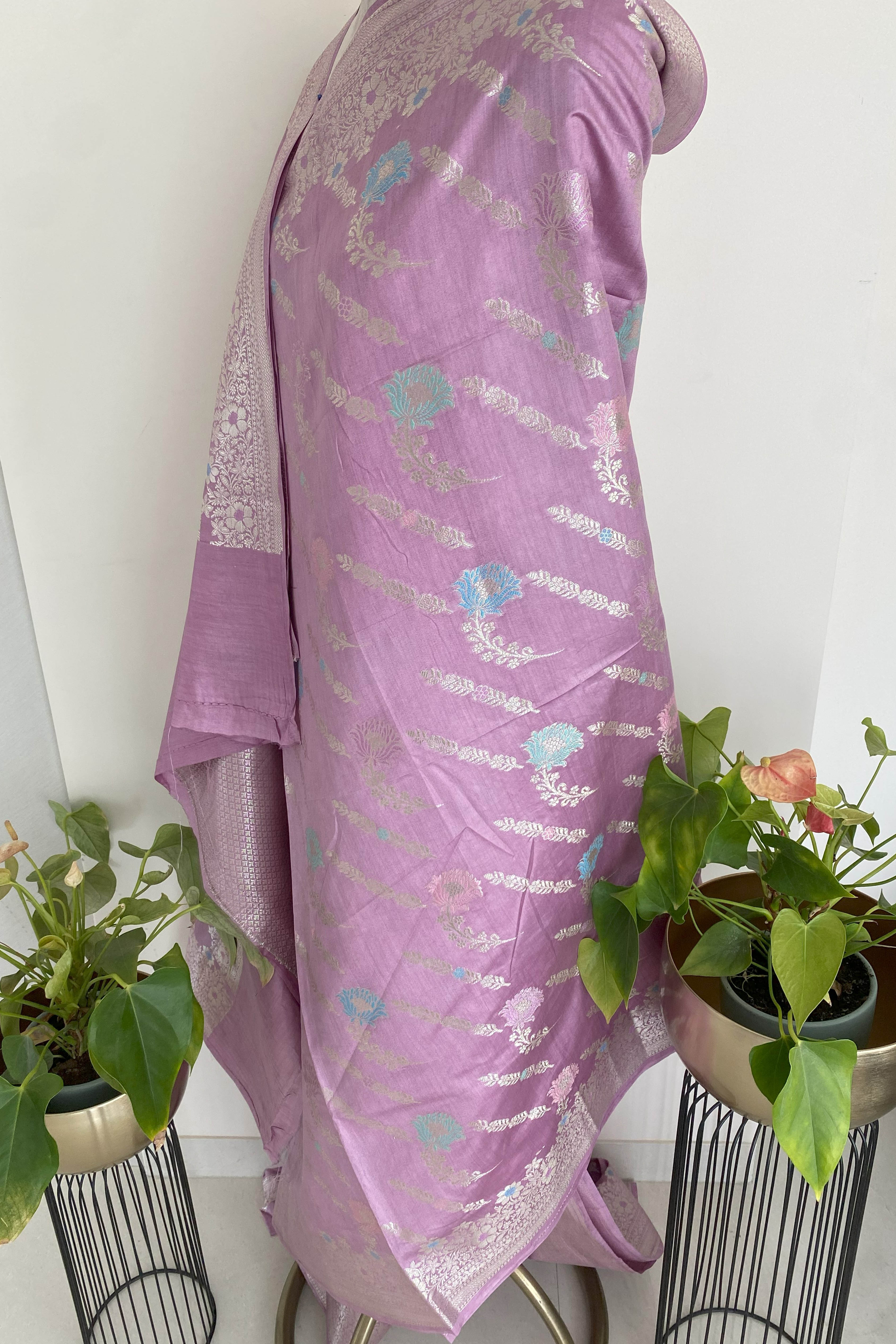 Pure Mulberry Silk Saree in Lilac colour - Indian Handloomz