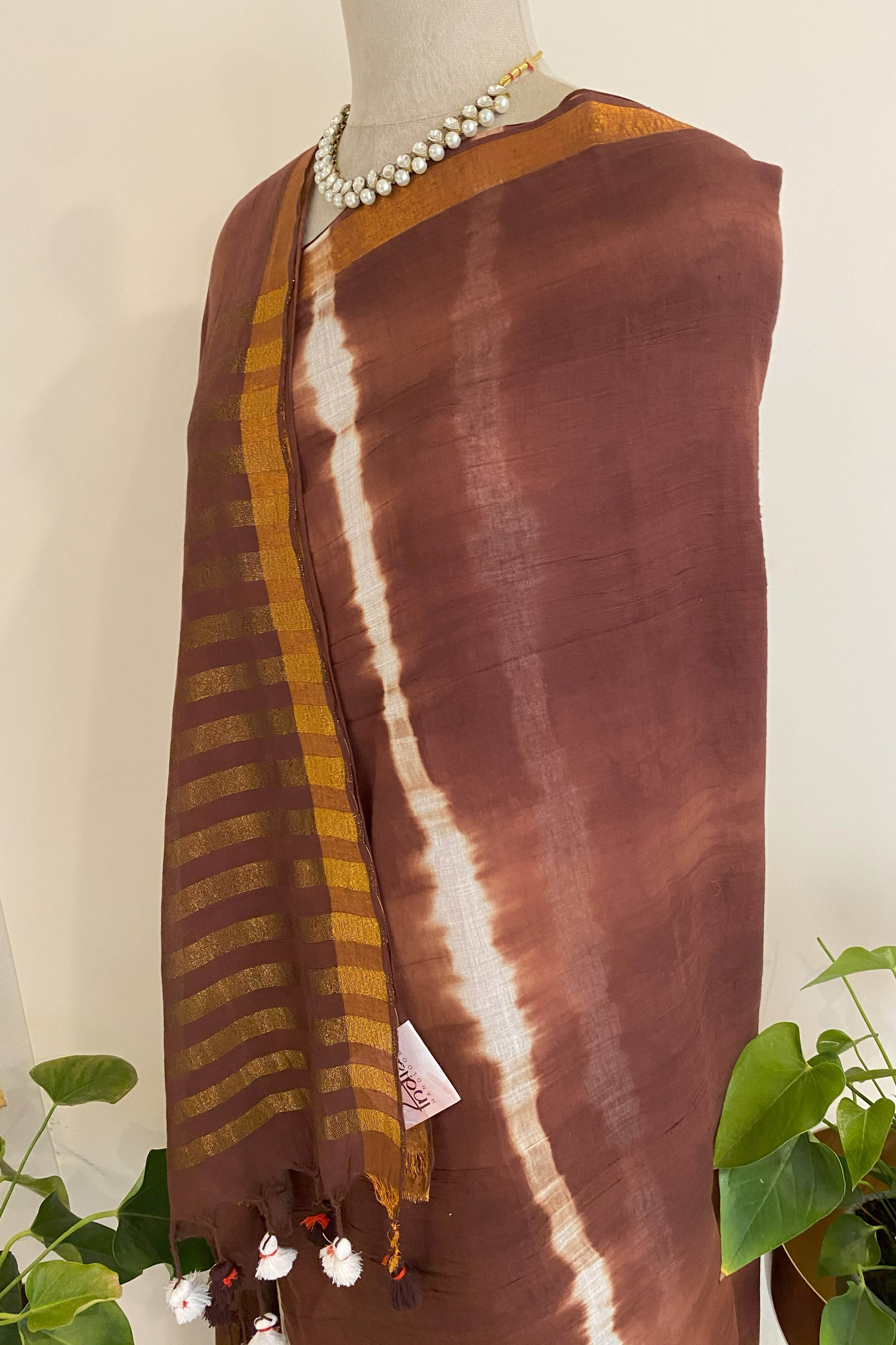 Resha Pure Mul Cotton Brown Tie dye Saree - Indian Handloomz