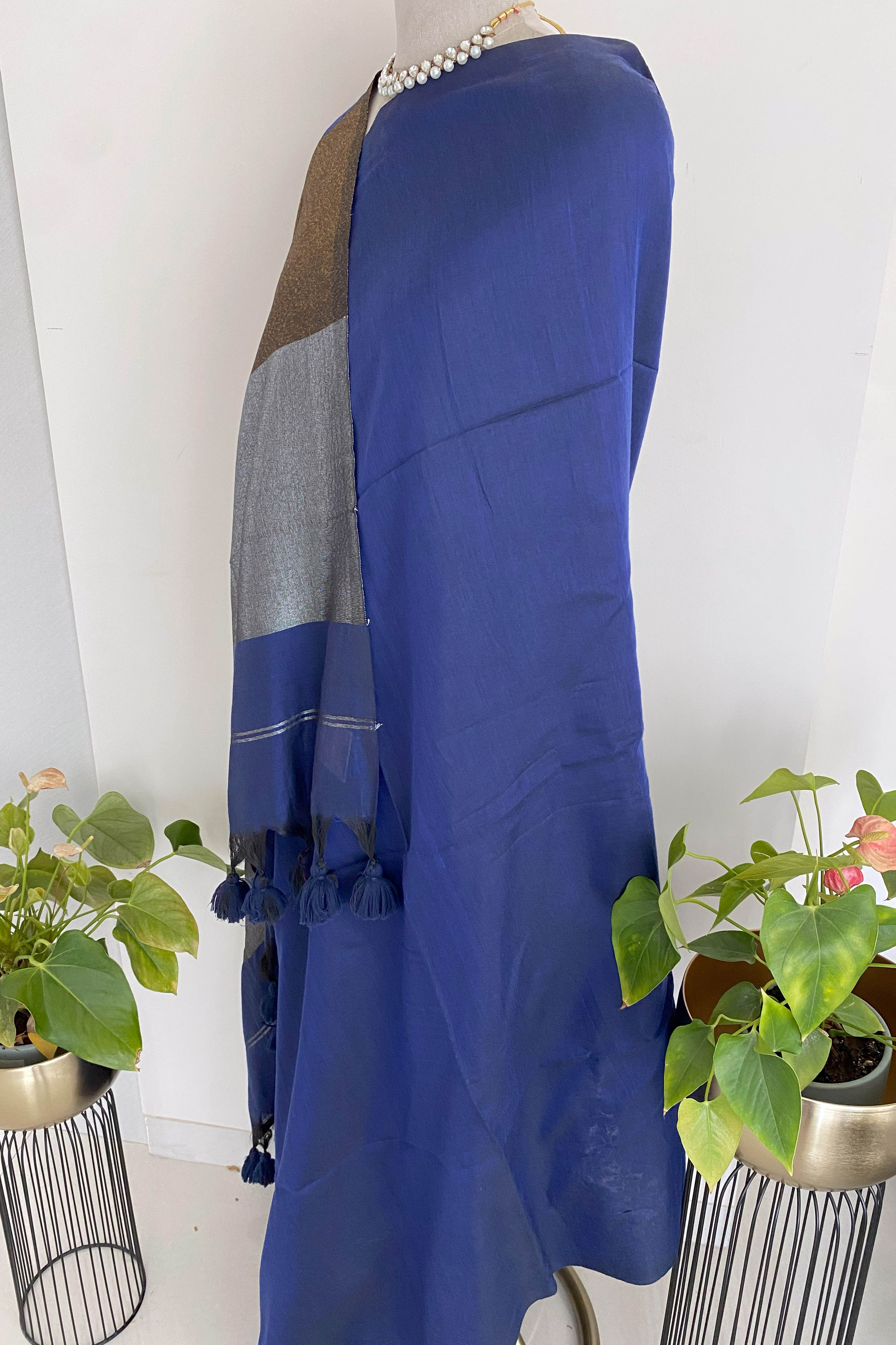 Royal Blue Jamdani Cotton Saree - Indian Handloomz